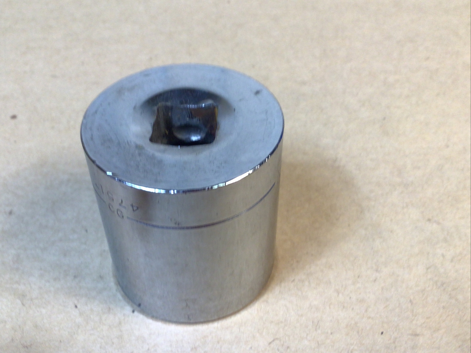 Craftsman USA 1-1/4″, 12 Point 1/2 Drive Shallow Socket 47517 Inverted G Series