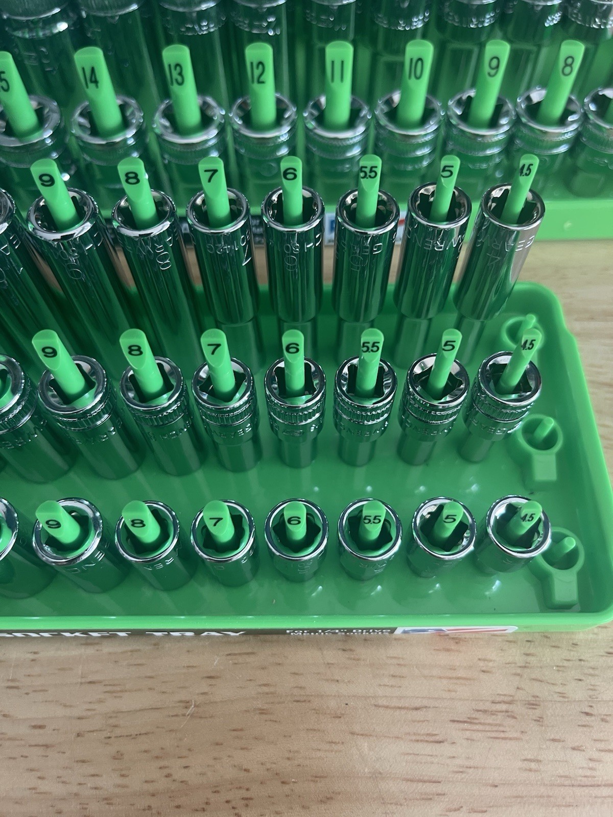 GearWrench 1/4″ & 3/8” Metric Shallow Mid Deep 6 pt Sockets w/ Hansen Trays