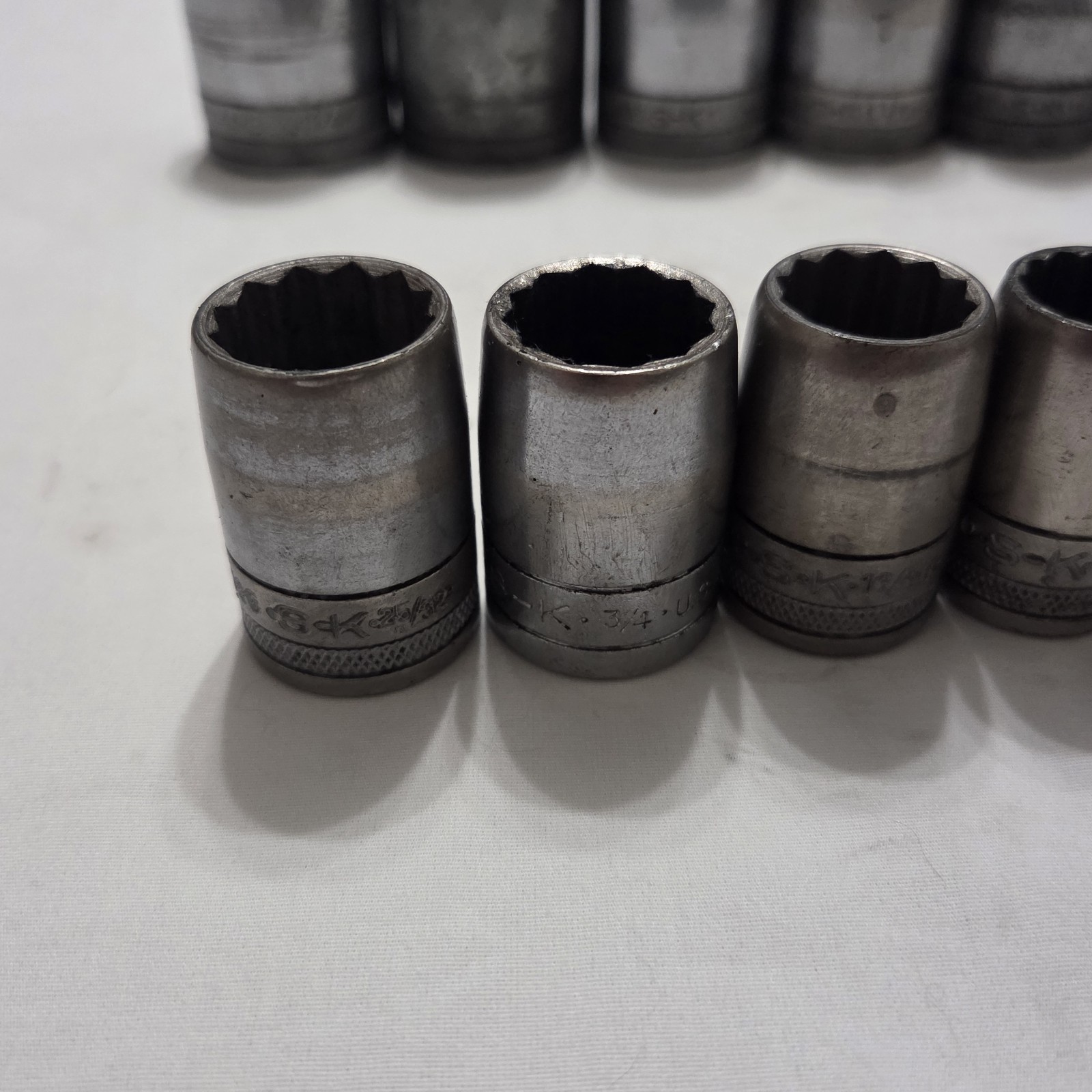 Vintage SK Tools 16pc 7/16″ to 1-1/4″ 12pt SAE Socket Set 1/2″ Drive Made In USA
