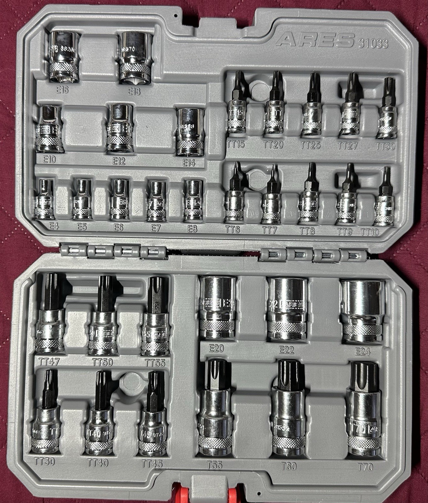 ARES 31033 – 32-Piece Master Torx Bit Socket and Socket Set – 1/4-Inch, 3/8-Inch