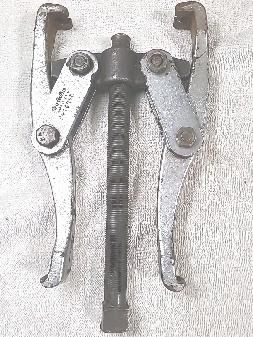 New Britain Tools P-140-D Vintage 2-Jaw Gear Puller Remover Reversible Tool USA