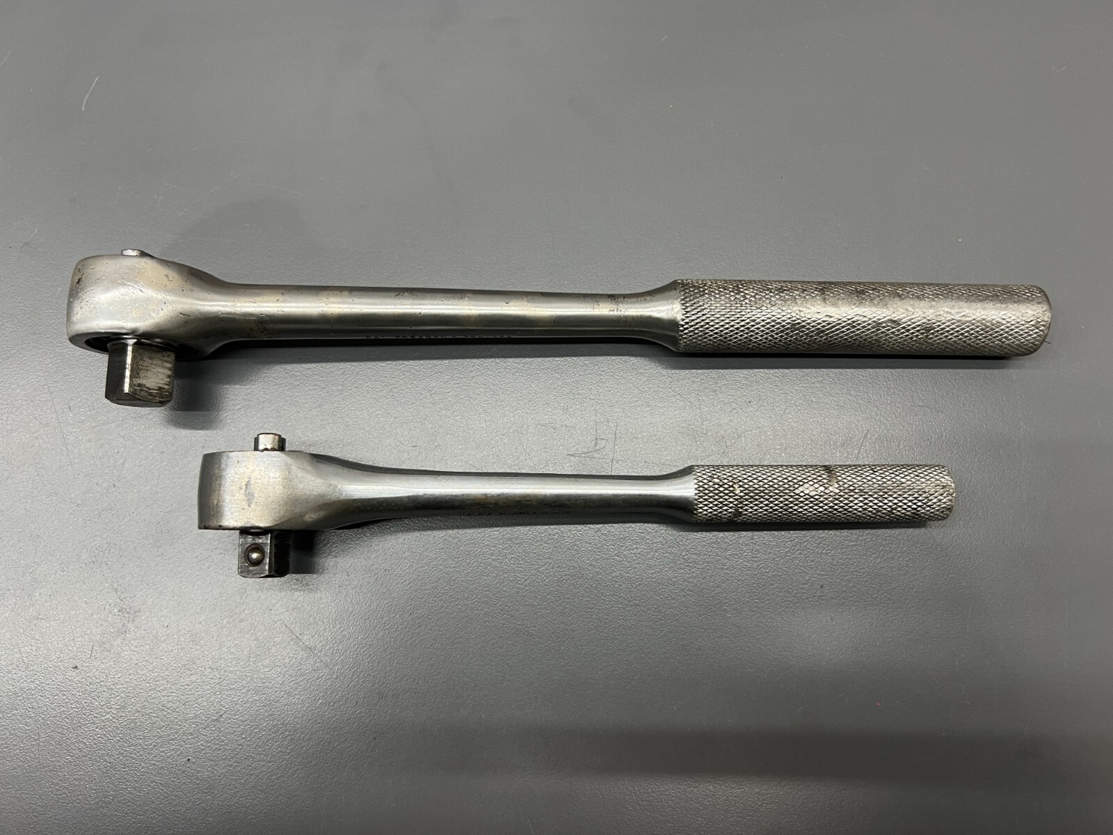 (Z) VINTAGE HUSKY CB 45 & CS 43 1/2″ & 3/8″ DRIVE RATCHET SET JUST SVCD NICE USA