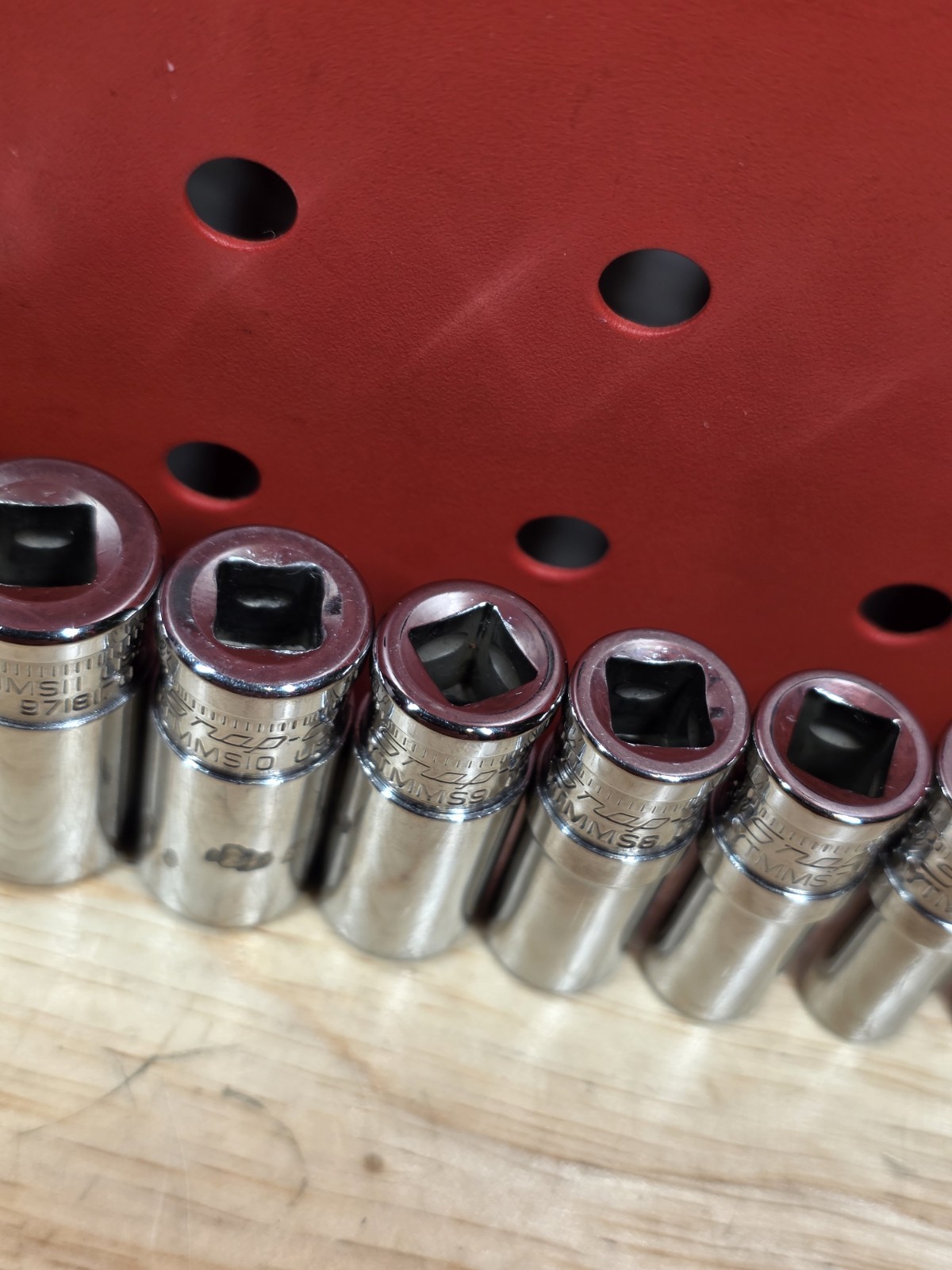 Snap-on 112YTMMSY 5mm-15mm 12-Piece 1/4″ Drive 6-Point Semi-Deep FDX Socket Set