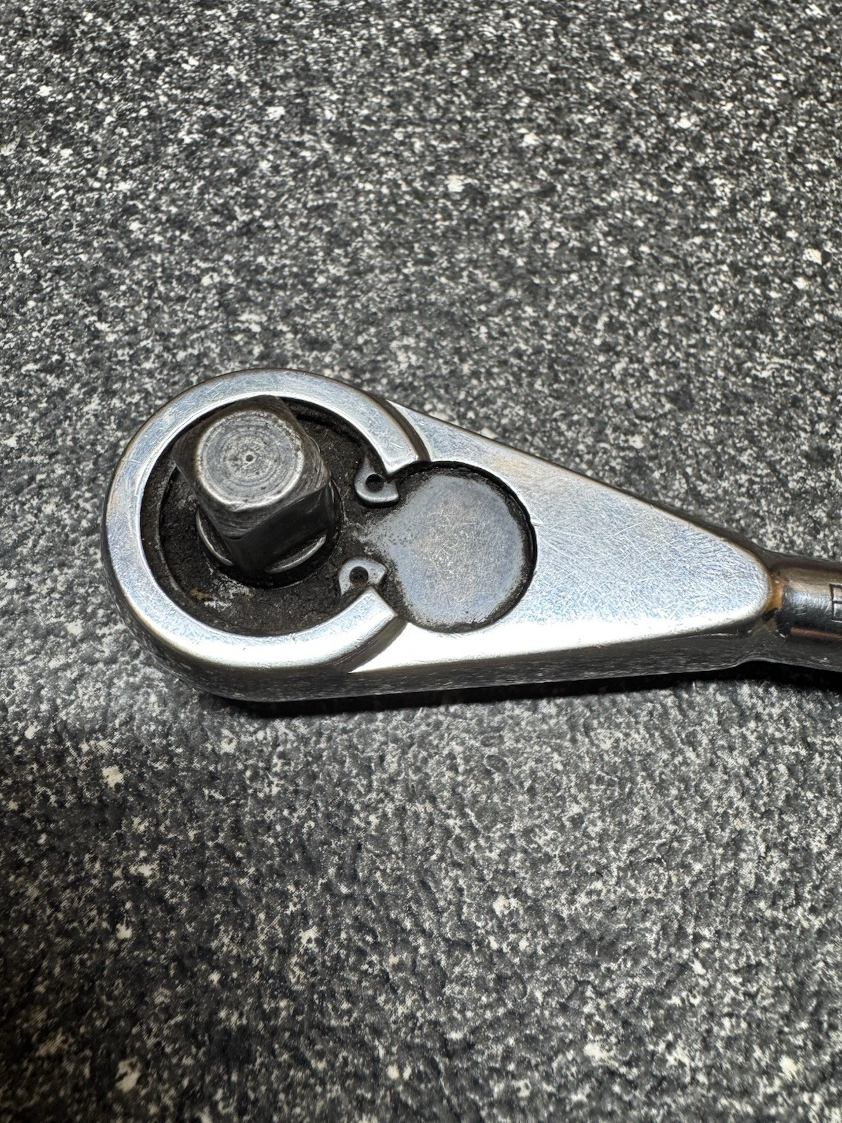 Matco Tools USA BR4T Chrome 3/8″ Drive Stubby Extra-Compact Mini Chrome Ratchet