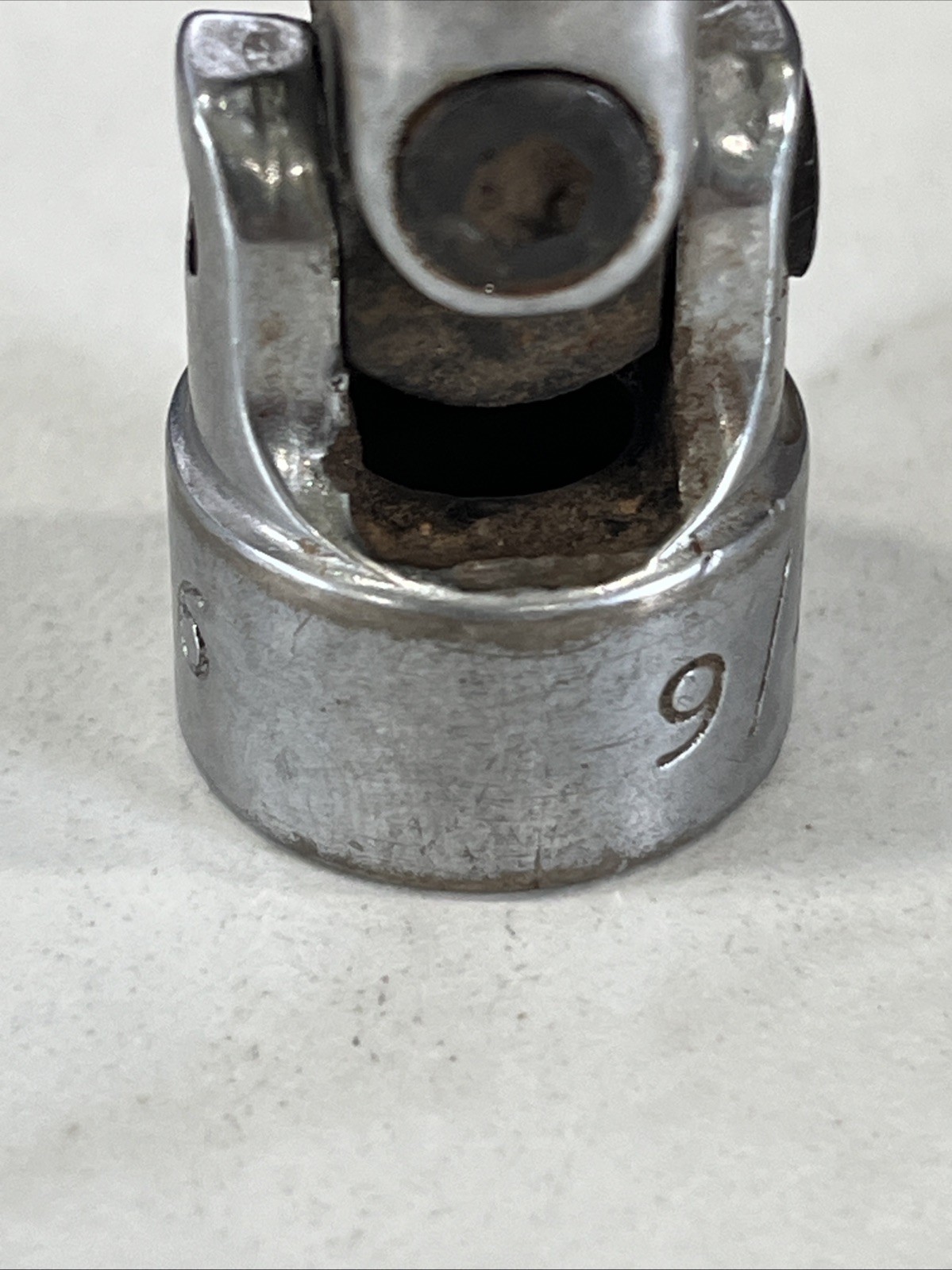 MAC Tools 9/16″ Swivel Socket 6 Point 3/8″ Drive XU186 USA