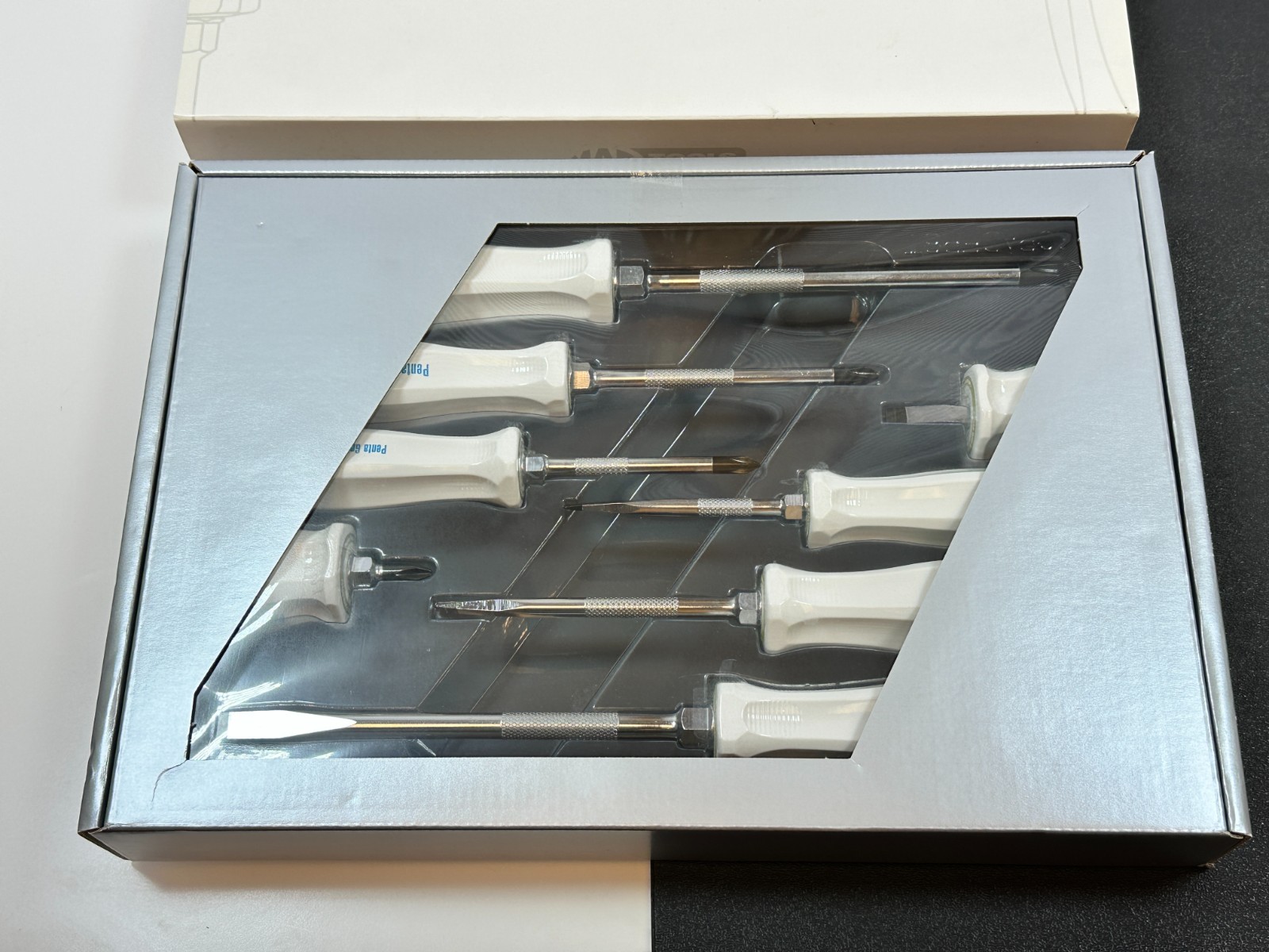 NEW MAC Tools RARE Japan Limited Edition White PENTA-GRIP Handle Screwdriver Set