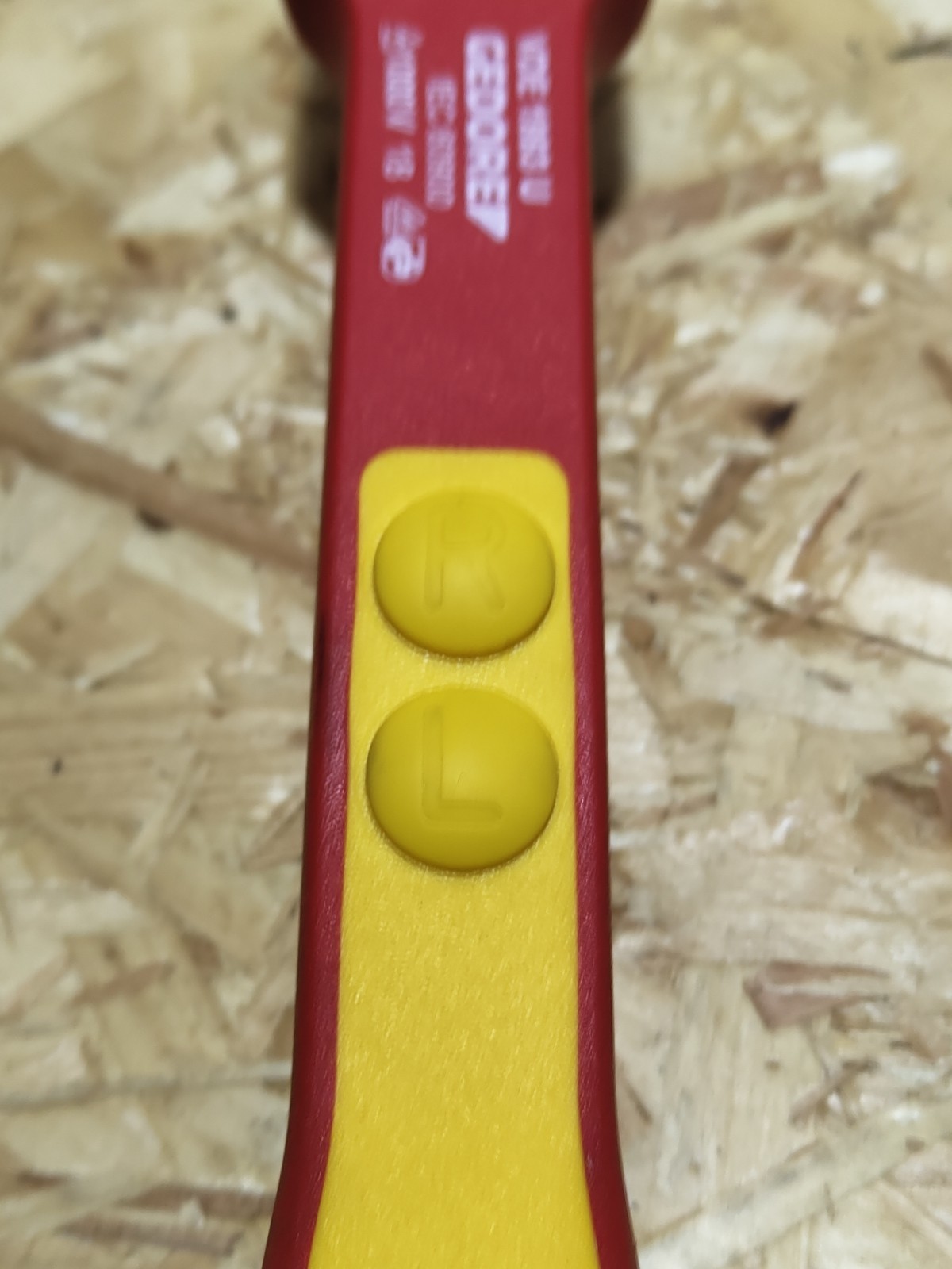 Gedore VDE 1993 U Fully Insulated 1000V Reversible Ratchet 1/2″ Drive