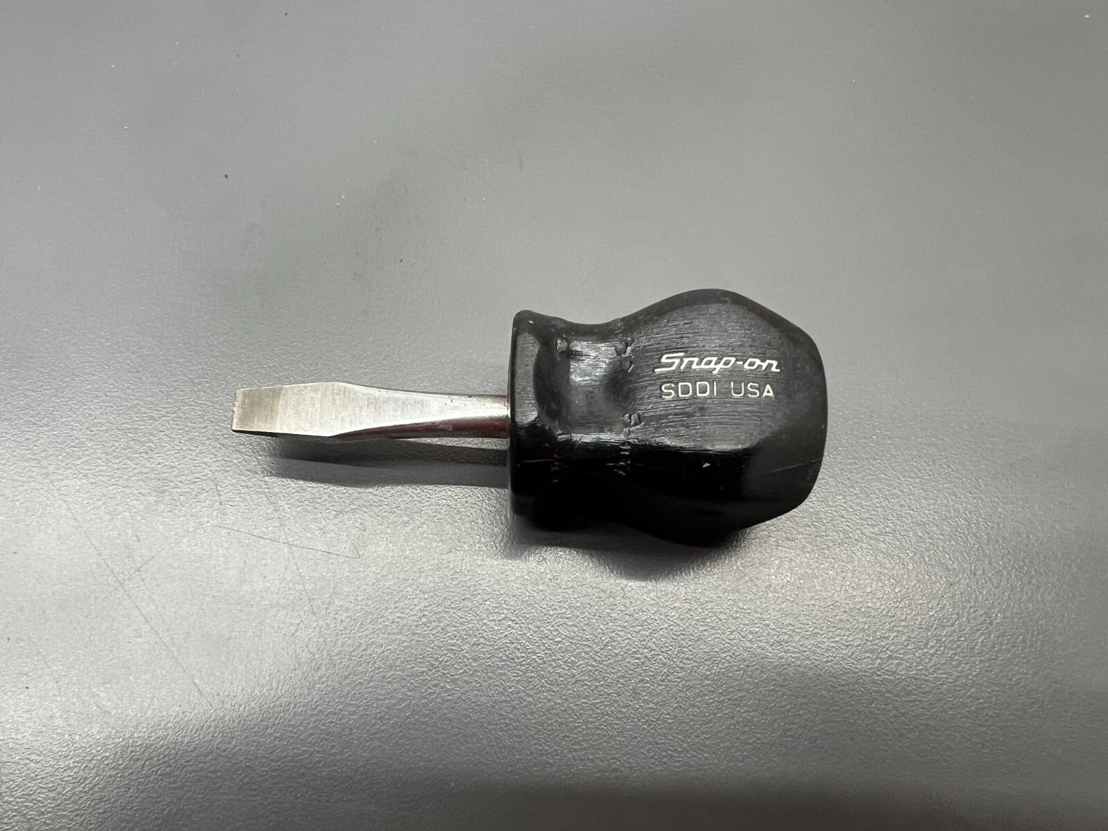 SNAP ON TOOLS SDD1 STUBBY BLACK FLATHEAD SLOTTED SCREWDRIVER – VGC – USA