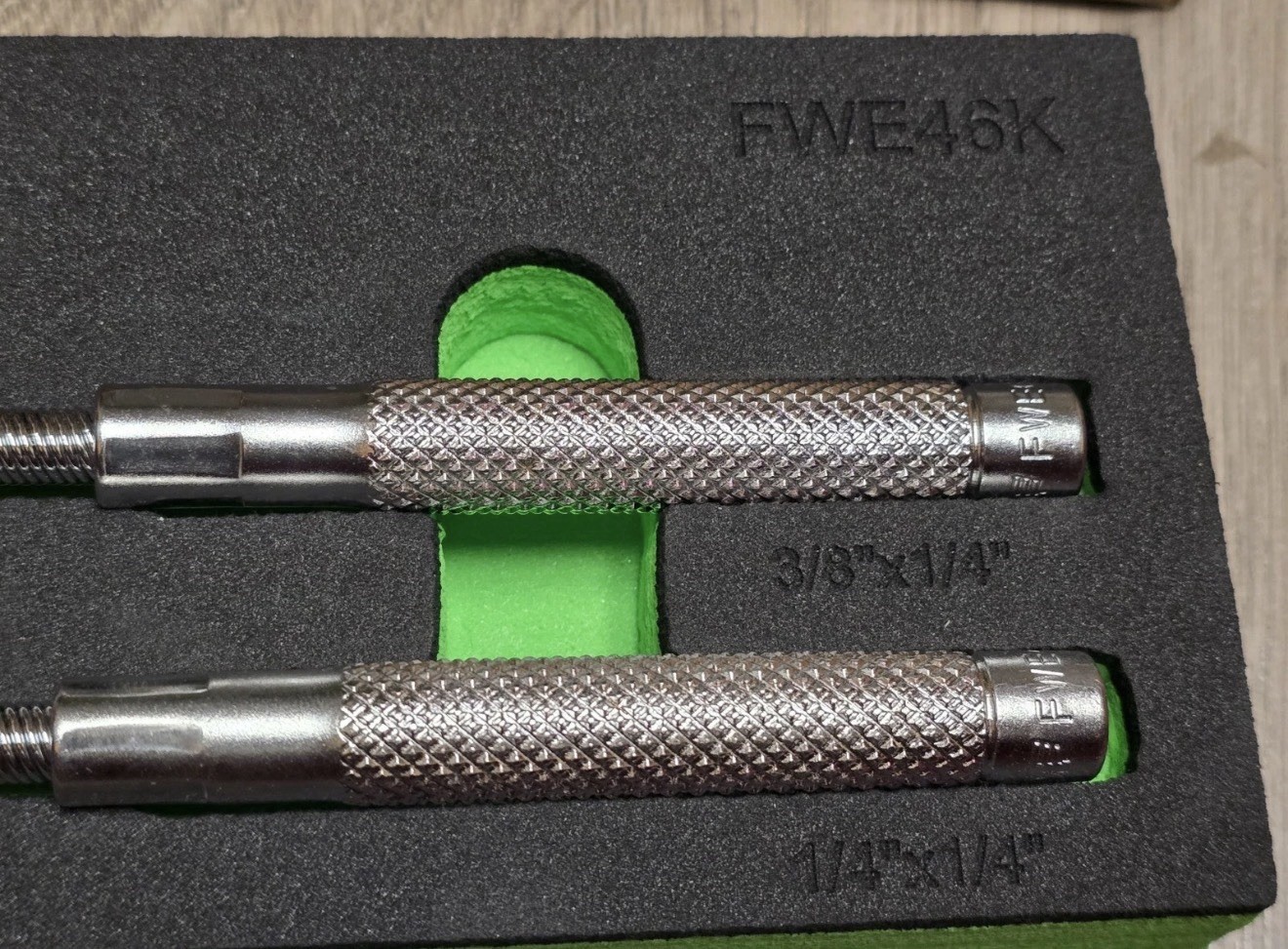 Vim 1/4 & 3/8 Wobble Flex Shaft Socket Drivers w/Magnetic Drain Plug Tool FWE46K
