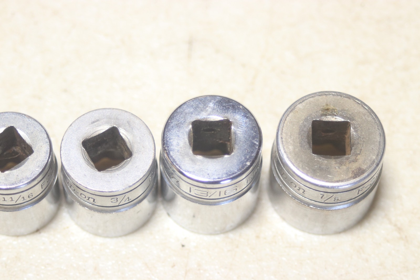 Snap On 3/8 Inch Drive 12 Point SAE Socket Set 1/4 to 7/8