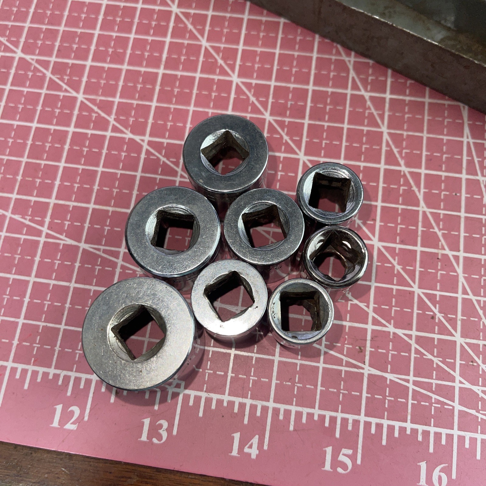 Sears Craftsman USA 8 Piece V SAE 3/8 Drive Socket Set Metal Lip Hanger Case