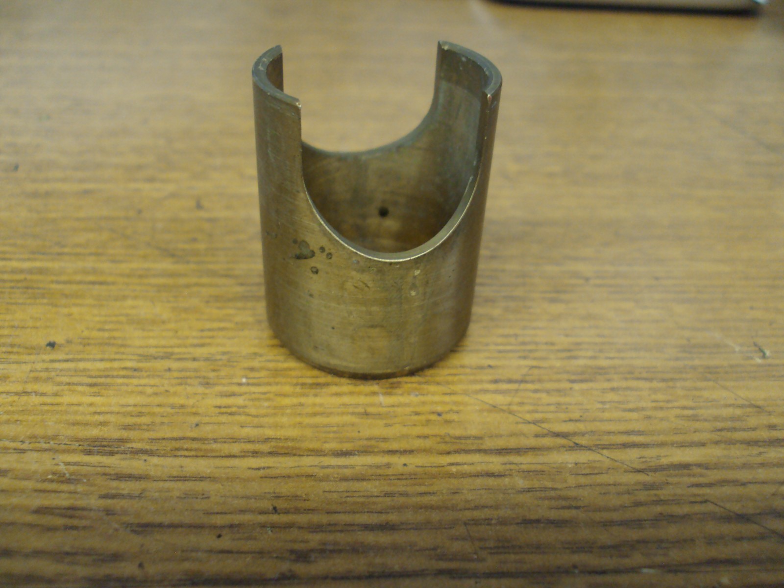 New Honda Motor Sports P/N 070ME-HN8A200 28 MM Differential Bearing Clip B456