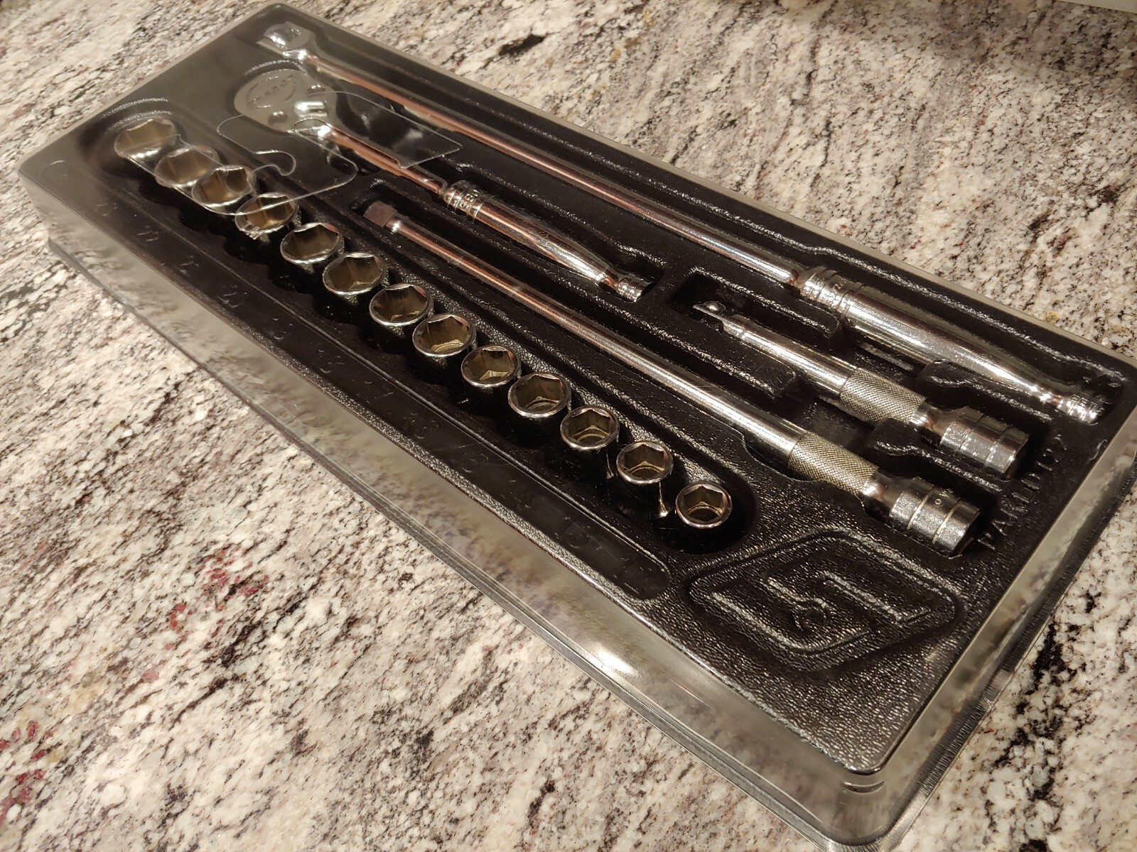 Snapon Tools 1/2 General Service Socket Set – METRIC 12-24mm