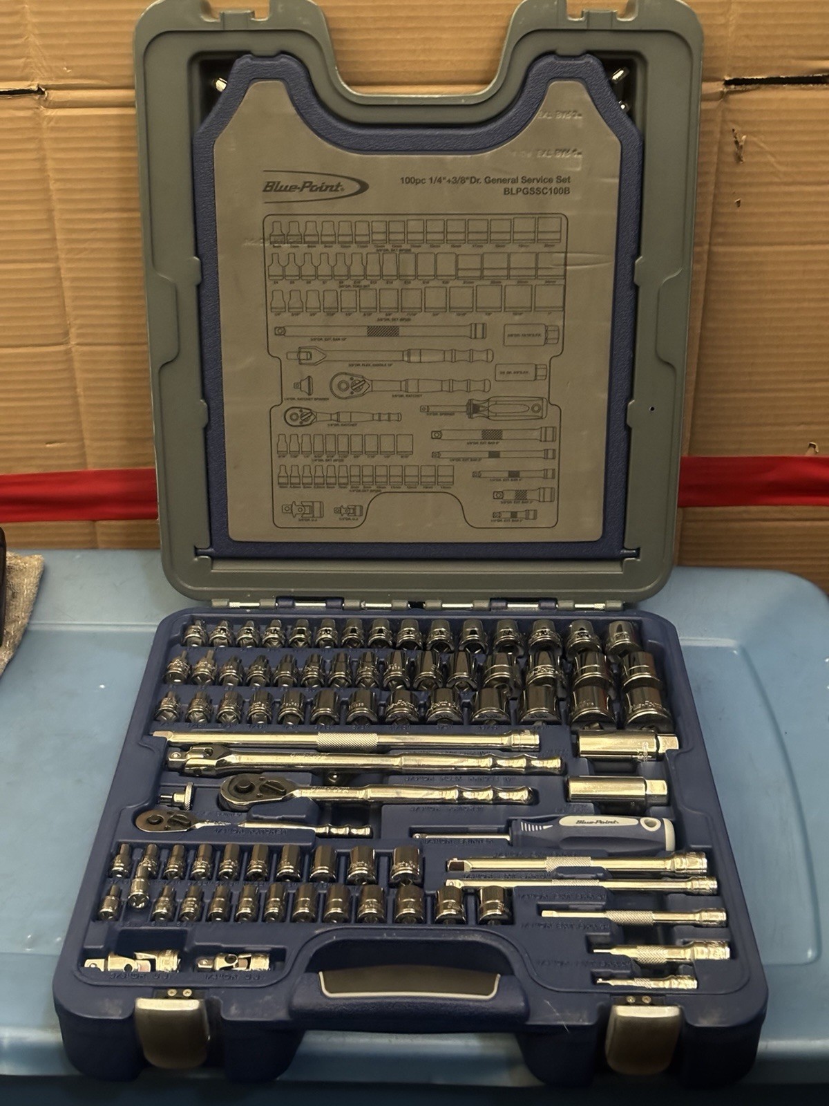 Blue-Point BLPGSSC100B 100pc 1/4″ + 3/8″ Drive General Service Socket Set SAE/MM