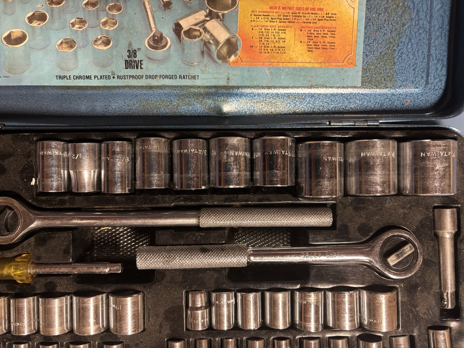 Royal Tools 52 Pc Comb. Ratchet/Socket Set 1/2”-3/8”-1/4” Drives W/2 ratchets
