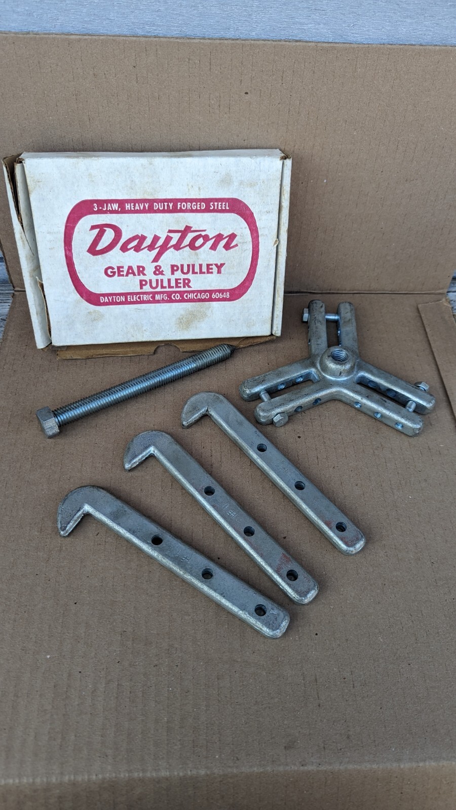 Vintage Dayton Electric USA # 15X718 Puller Large Gear and Pulley Puller Set