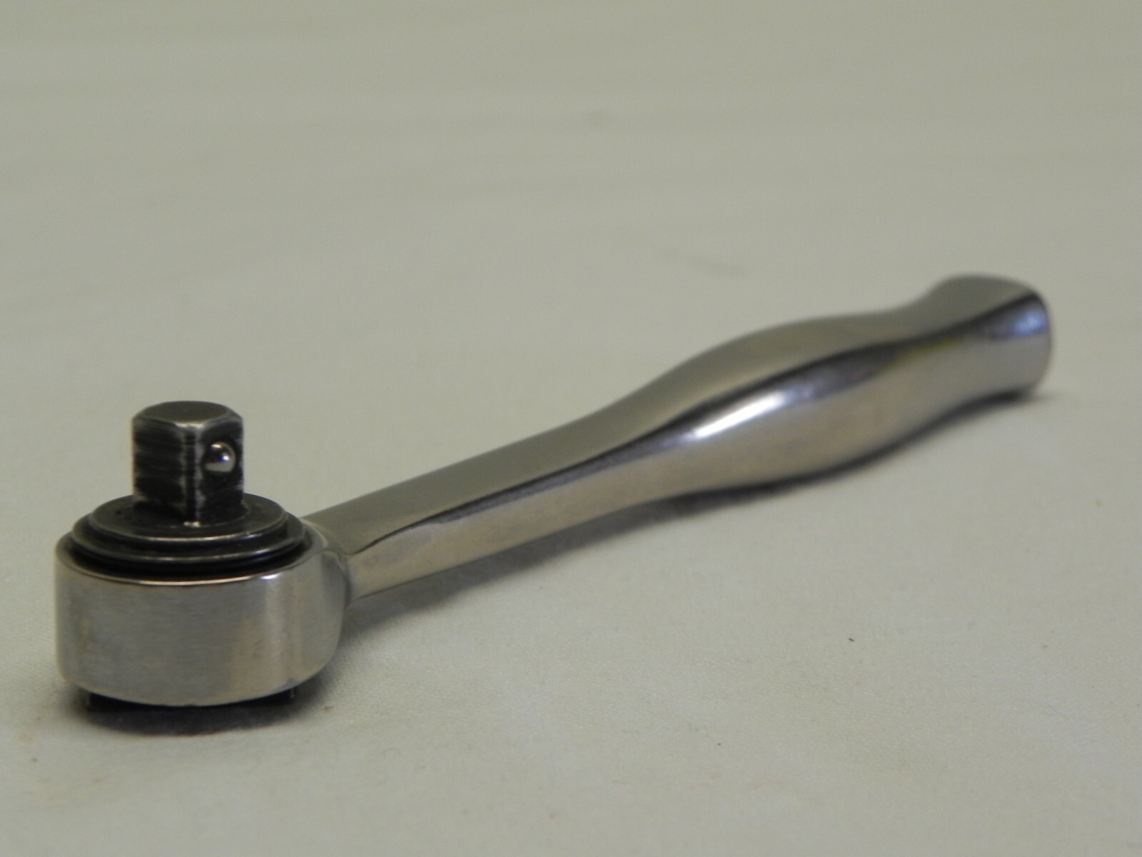 Matco AR4 1/4» Drive Short Handle 44 Fine Tooth Ratchet Measuring 4-7/8» Long