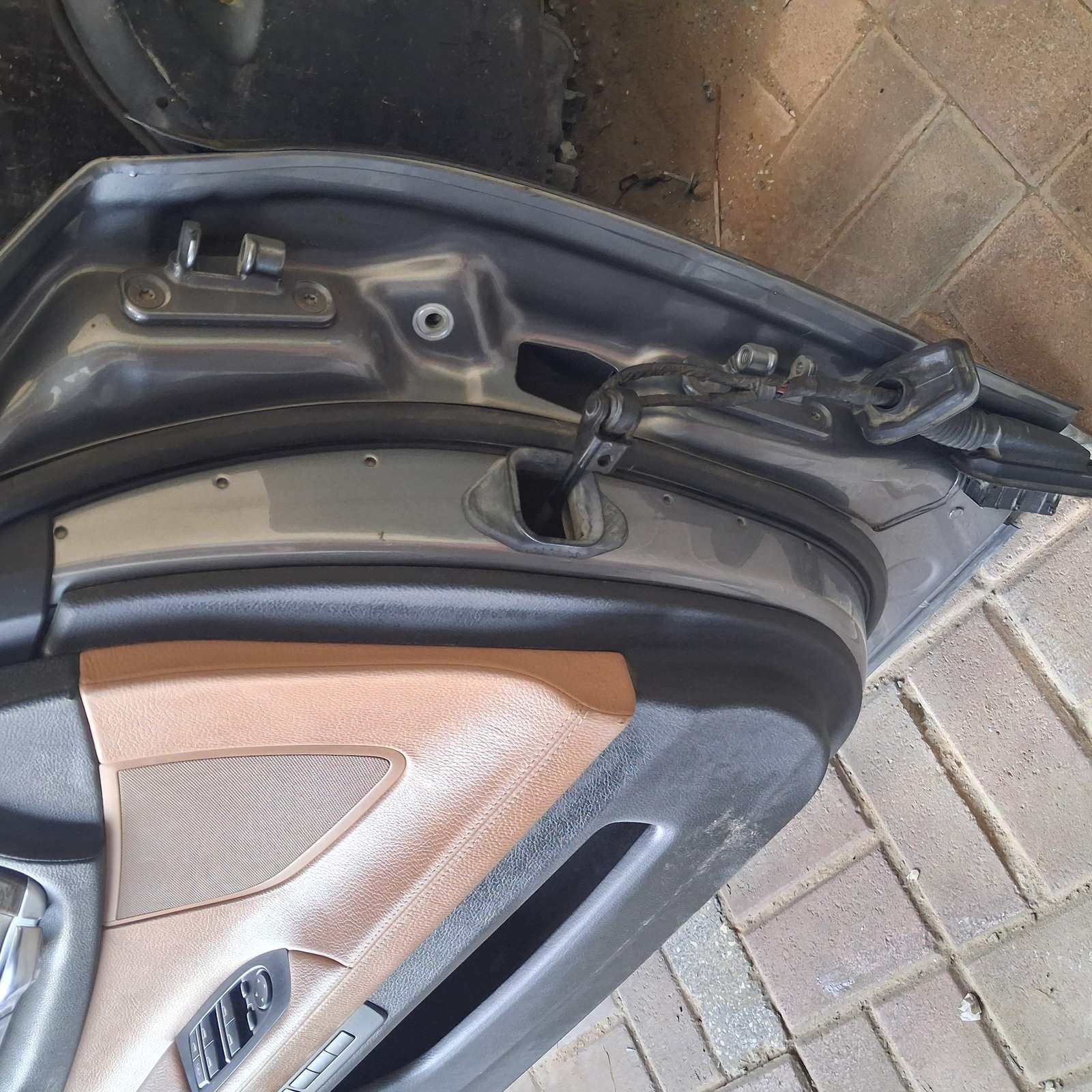 2010 BMW 750i xDrive Door Shell 41525A2A391