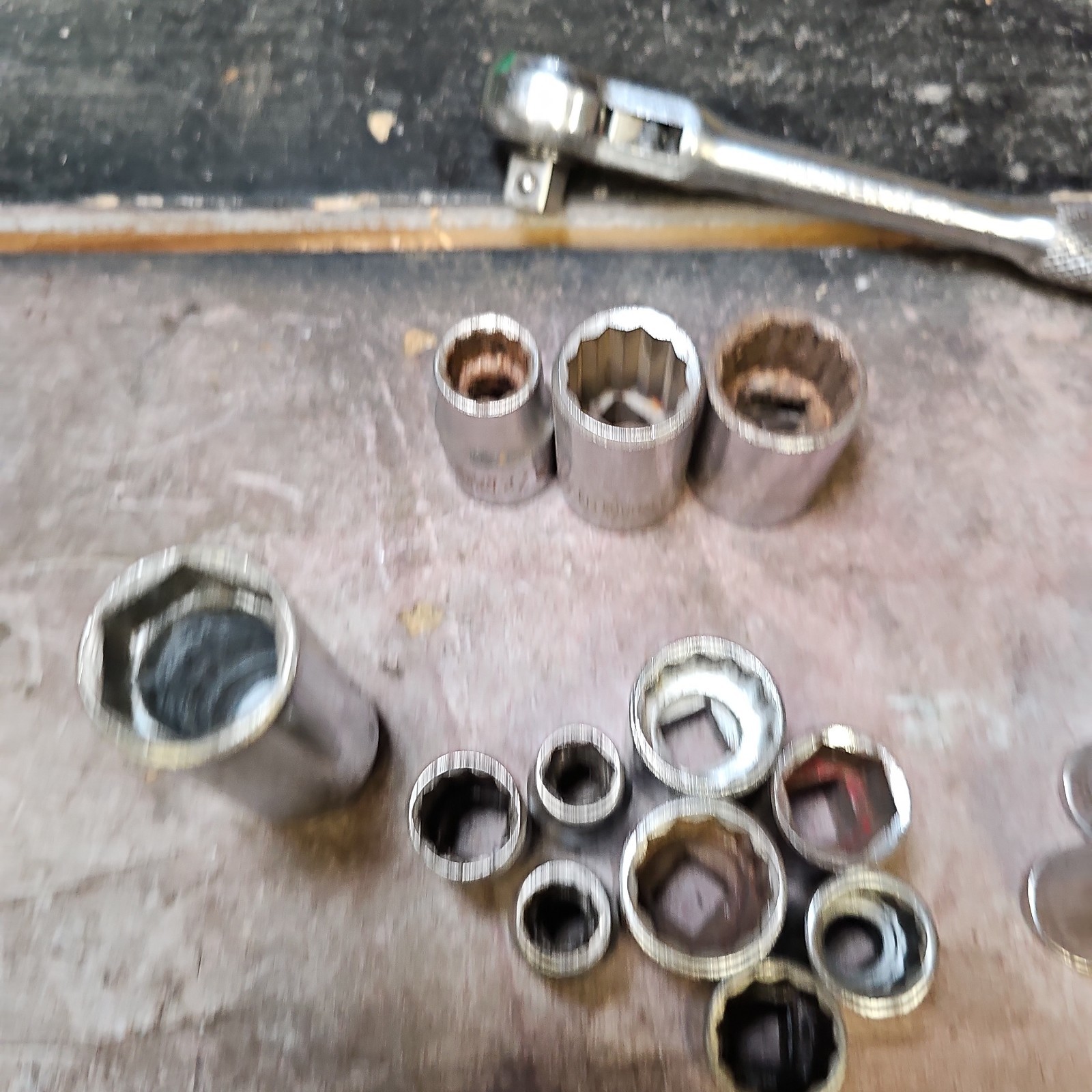 21 Piece Thorsen Socket Lot 1/2 3/8 1/4 Drive Plus A 3/8″ Ratchet