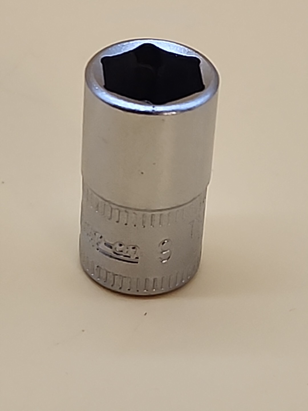 Snap-on Tools 1/4″ Drive 9mm Metric 6 point Shallow Chrome Socket TMM9 USA