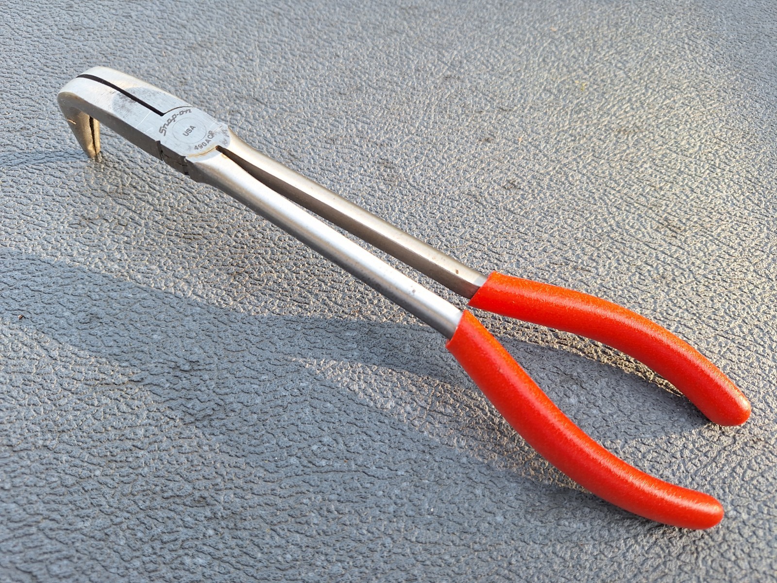 Snap On 490ACP 10″ Long 90 Deg Bent Red Soft Grip Needle Nose Pliers EXC!