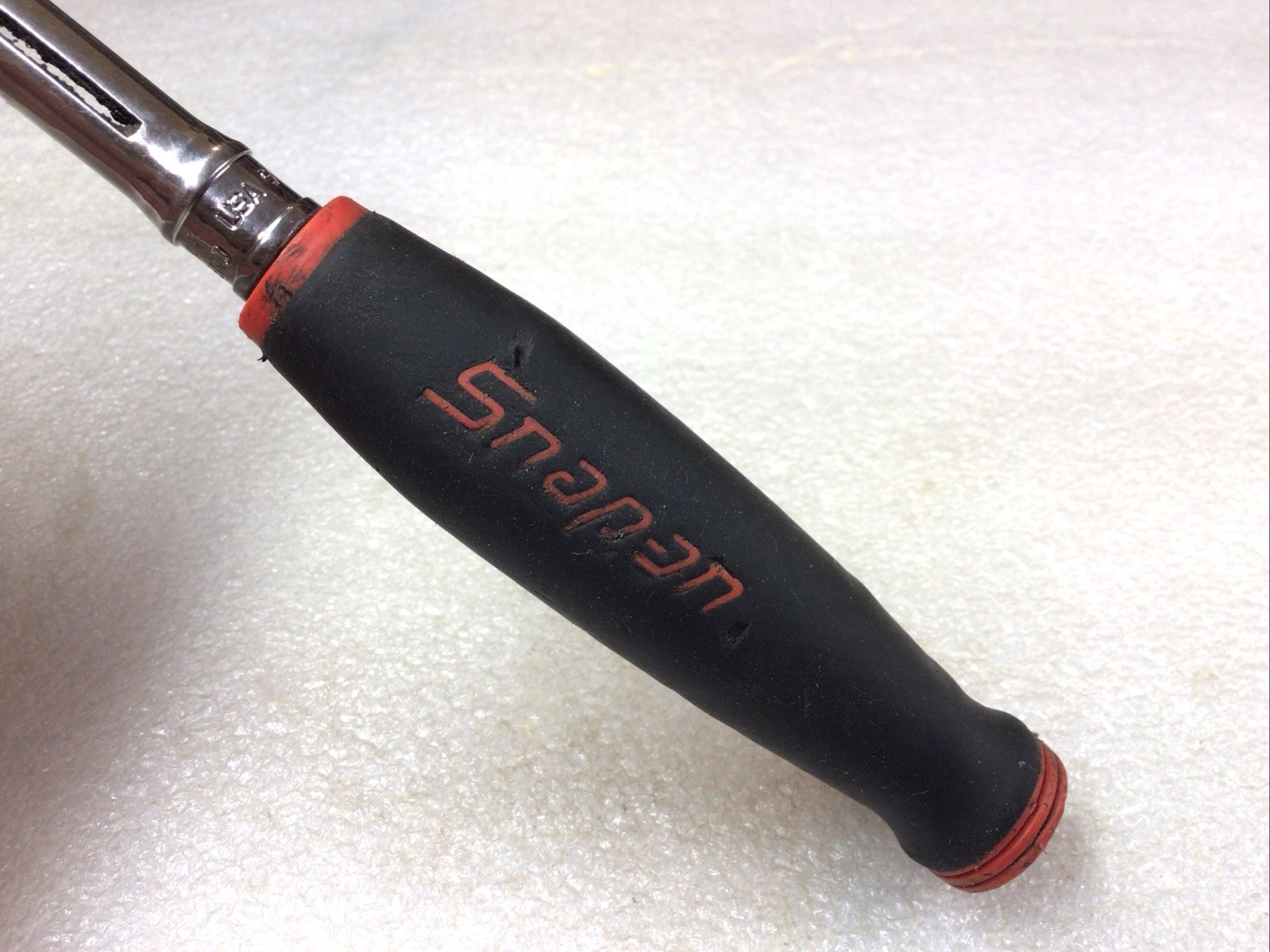 Snap-On TH737 -1/4″Dr., Round Swivel Head, Red Soft Grip Handle Ratchet-USA-NICE