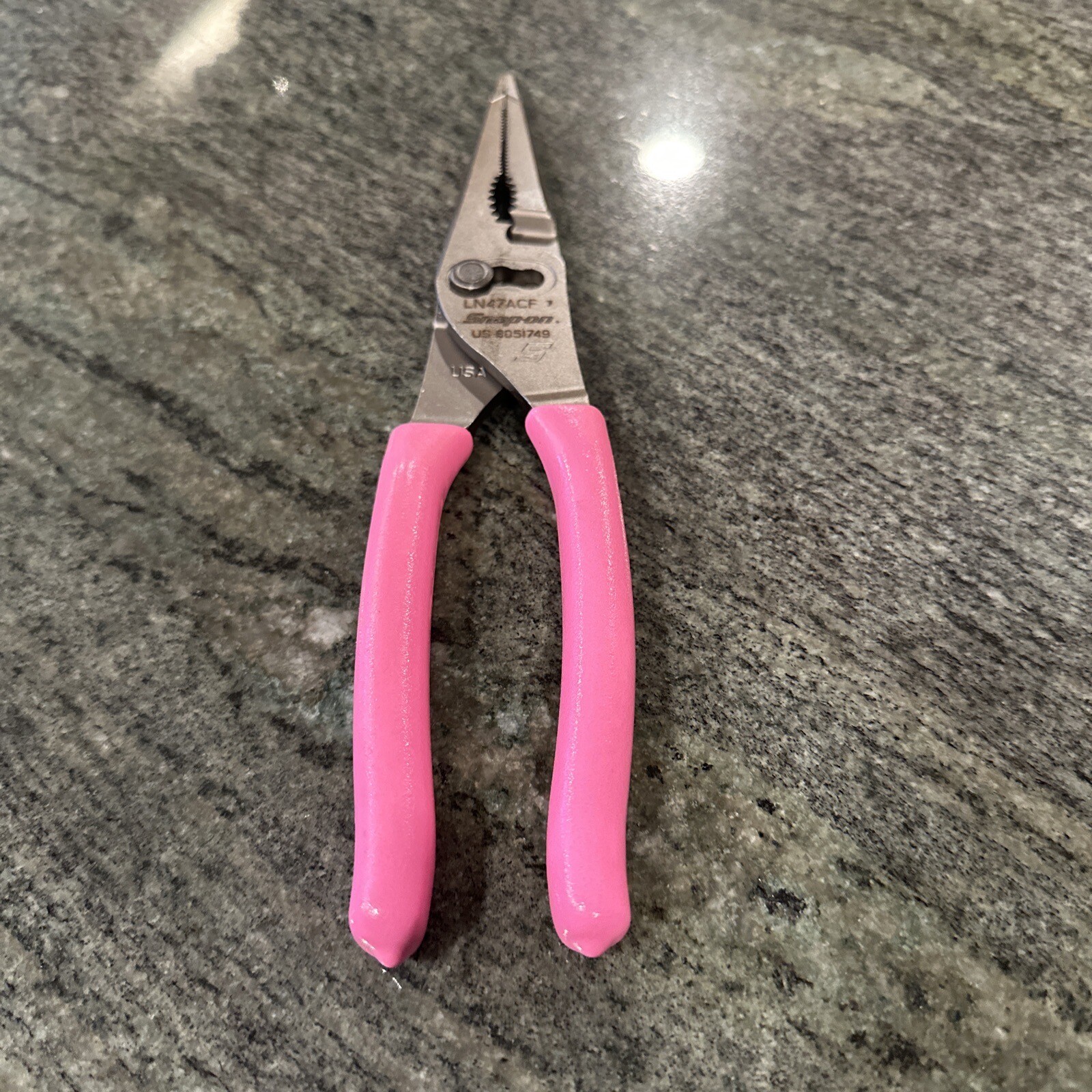 Snap On ln47acf 9” talon grip long nose slip joint pliers pink new