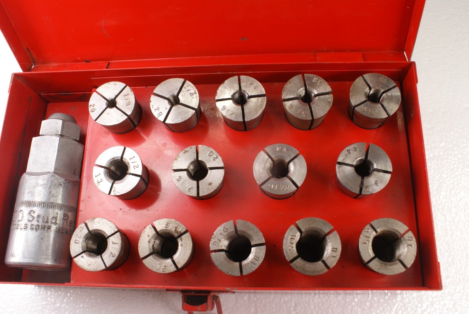 SNAP-ON TOOL SET OF 15 PC. CG-500 SAE STUD REMOVER AND RESETTER IN METAL CASE
