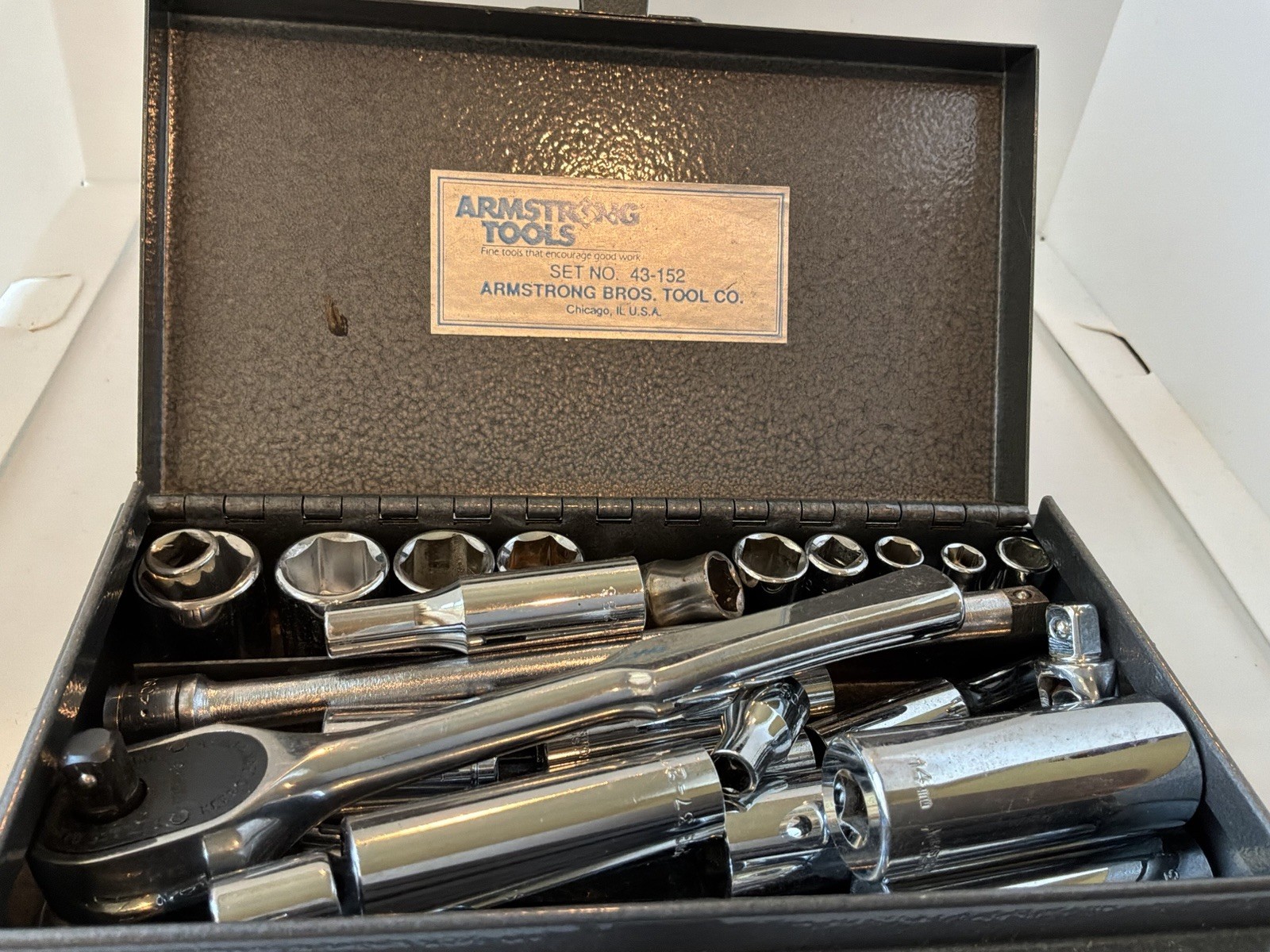 Vintage Armstrong Tools 43-152 Socket Set 1/2” Drive Ratchet USA w/ Case