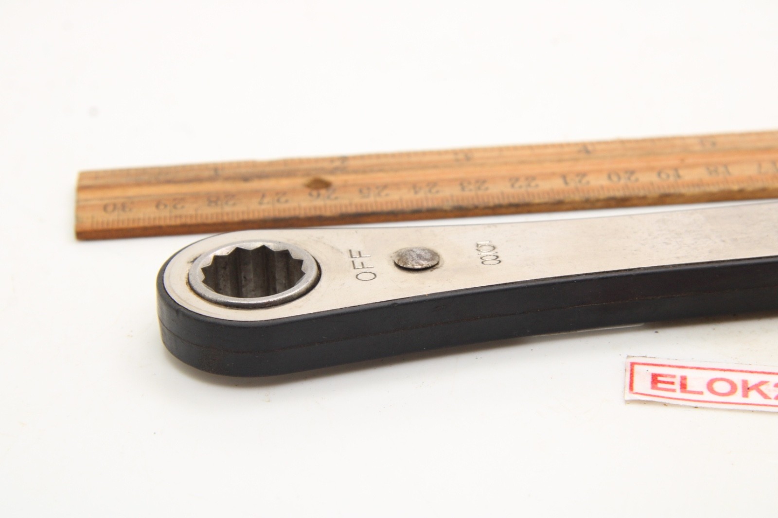 Craftsman 243684 5/8″ X 3/4″ 8-1/2″ Long 12 Point Ratcheting Box End Wrench USA