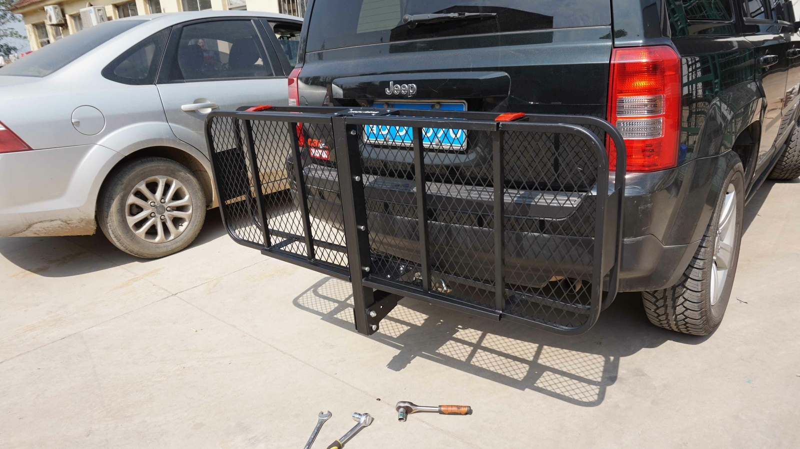 60″x20″ Cargo Carrier Basket Rack Fits 2″ Trailer Tow Hitch Receiver Foldable