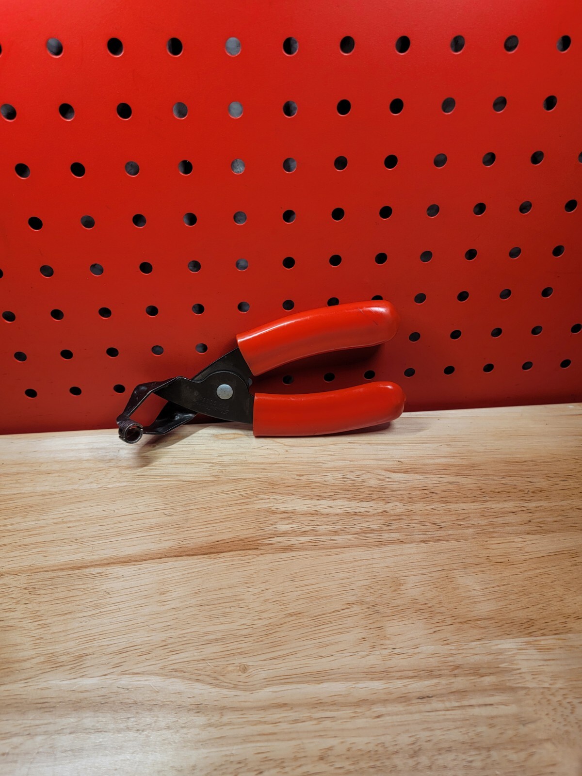 Blue-Point Tools 9055-2 Fuel Line Hose Disconnect Pliers FIH9055-2 Red