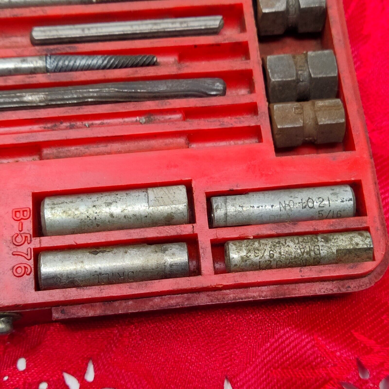 Blue Point (Snap On) 1020 Screw Extractor Set USA Plus 6″ Ruler
