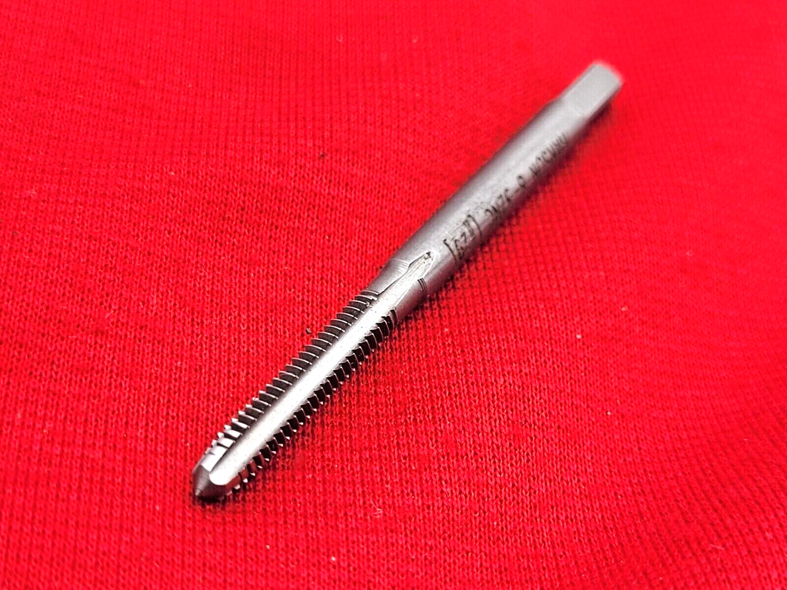 8-32 NC Bottom Hand Tap Irwin Hanson 1224 ZR 4FL Carbon Steel USA 8/32