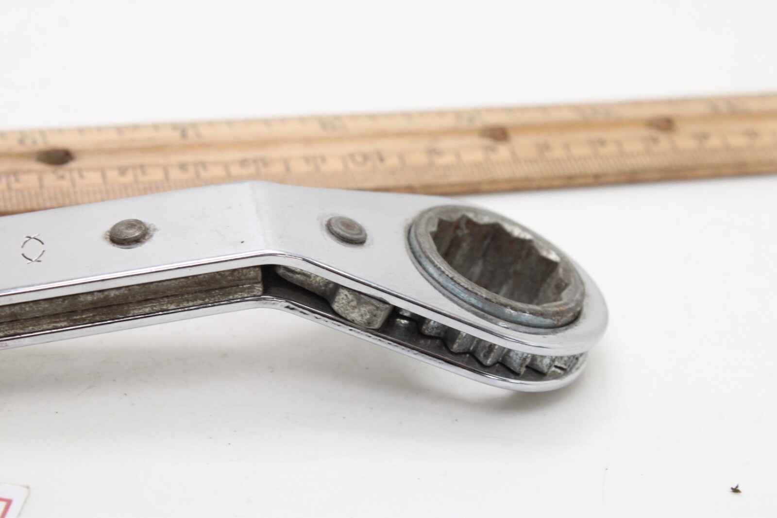 S-K 87020 5/8″ x 3/4″ 12 Point SAE Ratcheting Box End Wrench 15° Offset USA