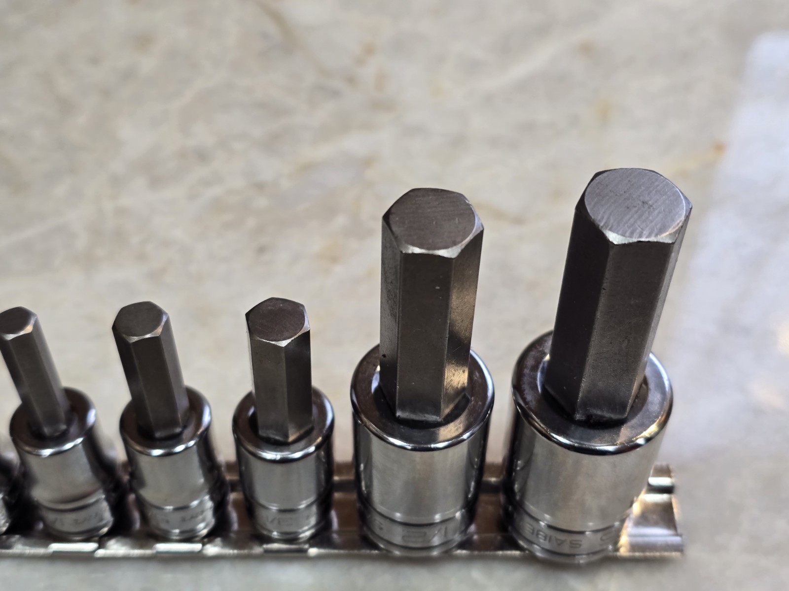 New Snap On 8pc – 3/8 & 1/2 Drive SAE Hex Bit Socket Set ( 5/32 – 9/16 )