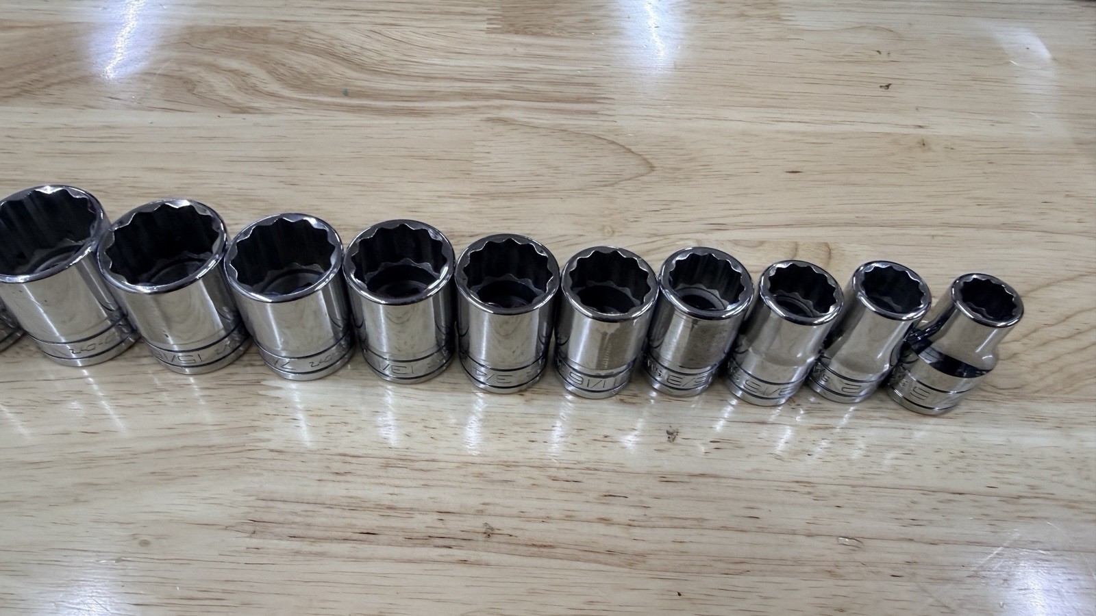 Snap-On USA Socket 12-Point 1/2″ Drive Chrome Shallow New Logo – Choose SAE Size