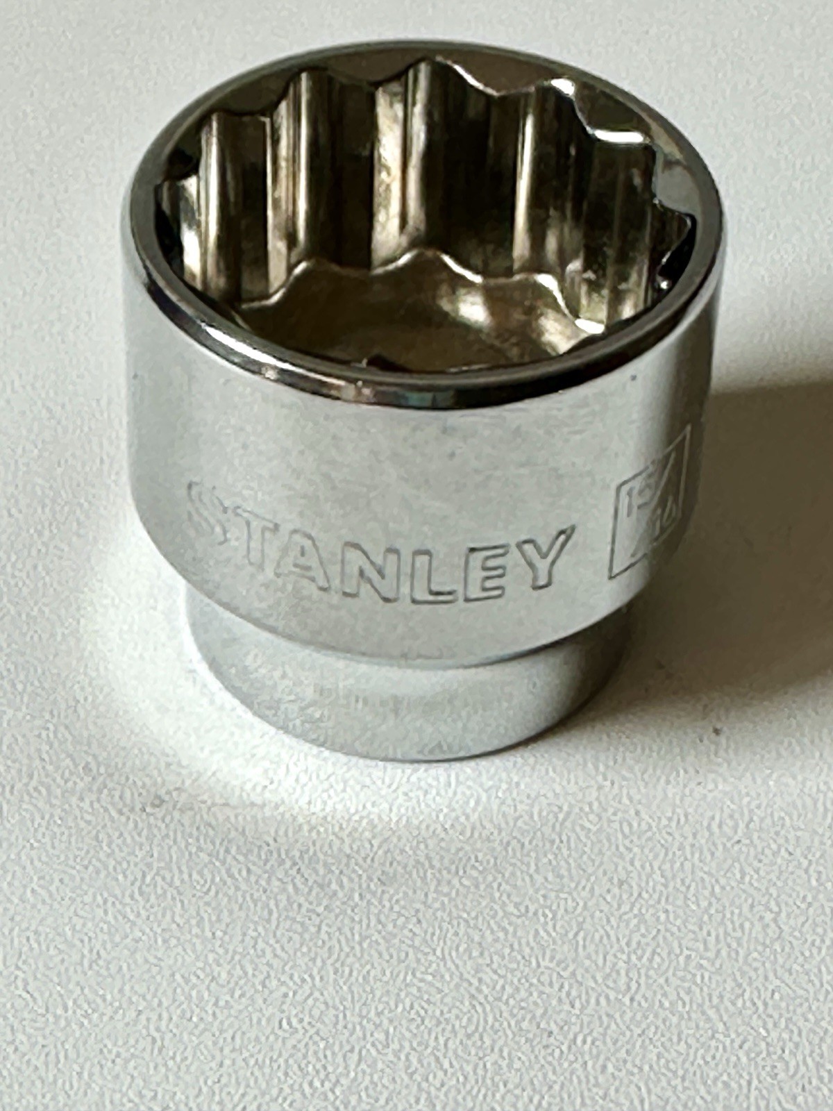 STANLEY 3/8” Drive 15/16” 12 Point Standard SAE Socket Chrome Vanadium Steel