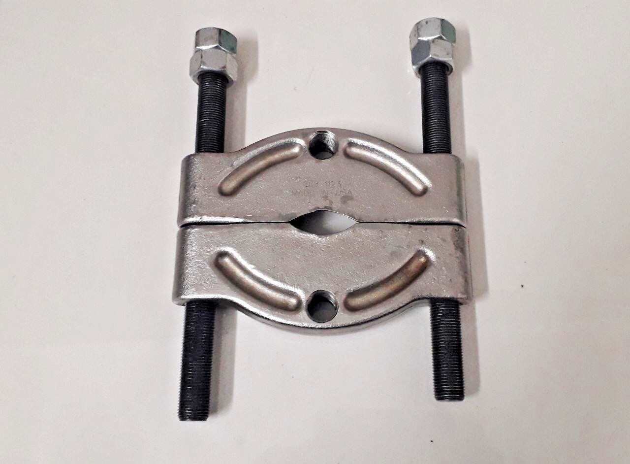 OTC Tools 1123 – 1/2″ to 4-5/8″ Bearing Splitter