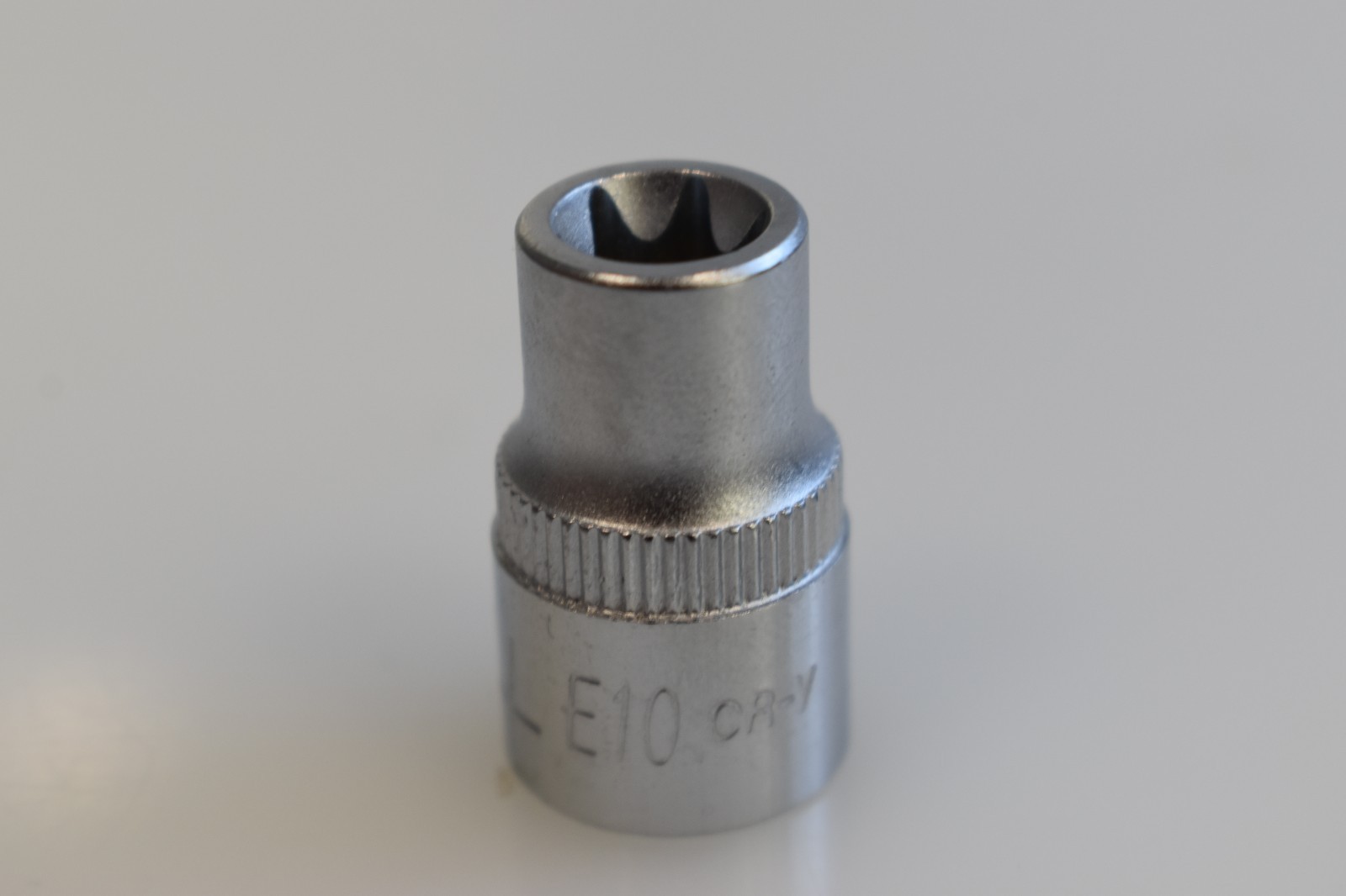 Cornwell Tools CBSE102 E10 TORX External Star Shallow Socket 3/8″ Drive Chrome