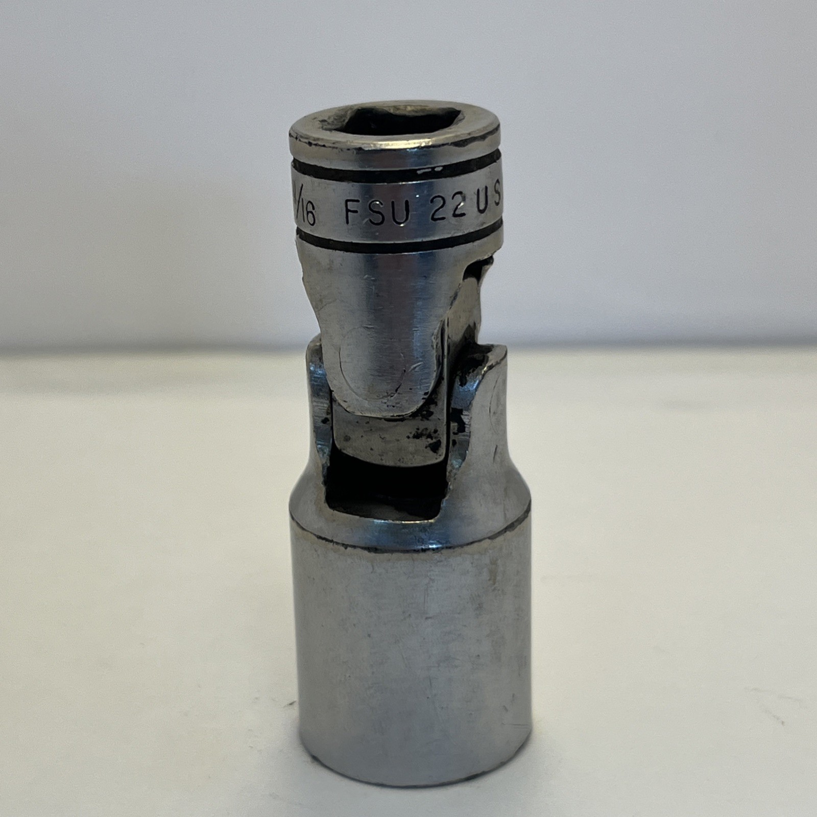 Snap-on FSU22 11/16″ 6PT Deep Chrome Universal Swivel Socket