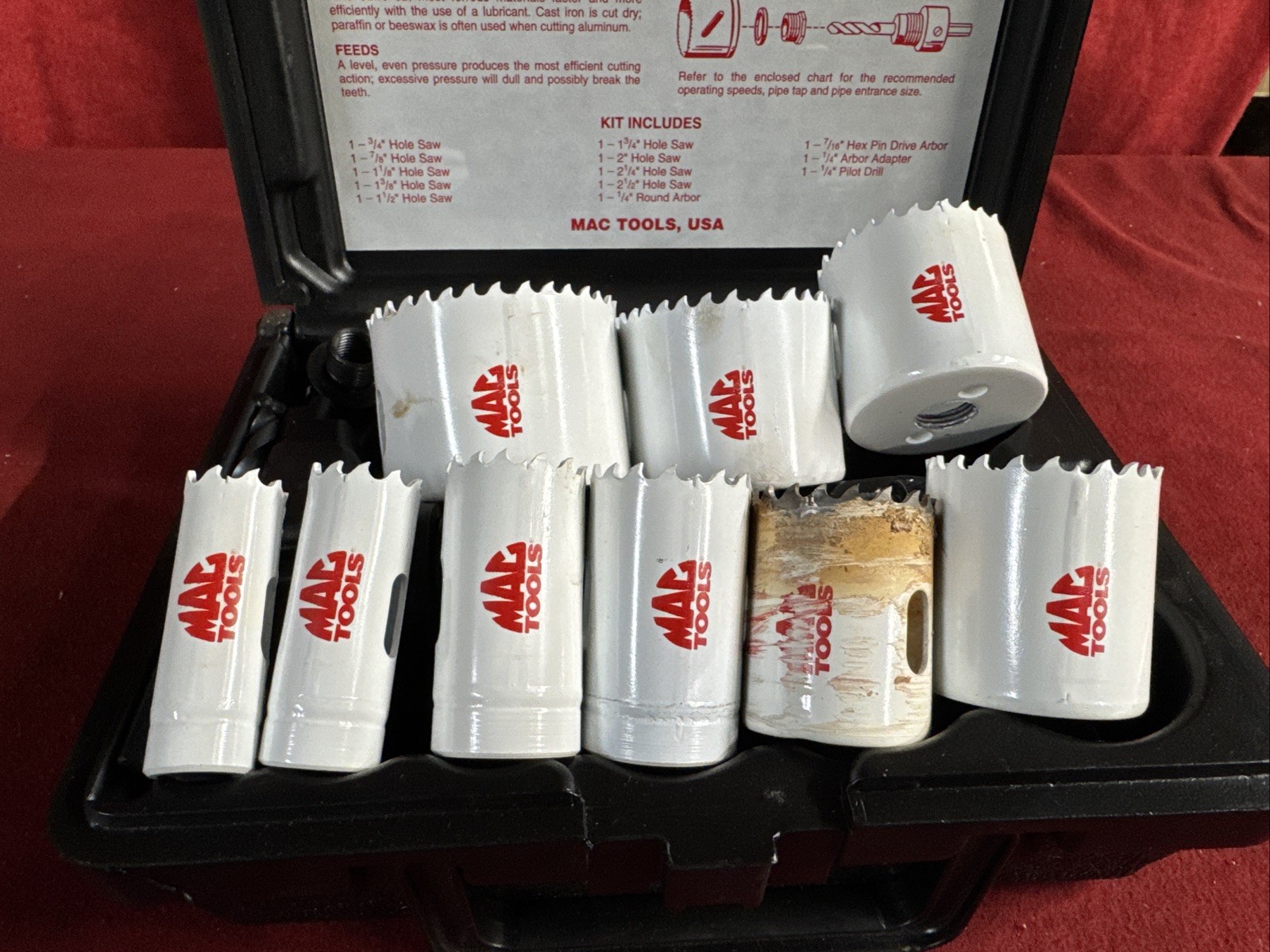 MAC-TOOLS 13 PIECE HOLE SAW KIT NUMBER HS9596B WITH CASE EXCELLENT CONDITION