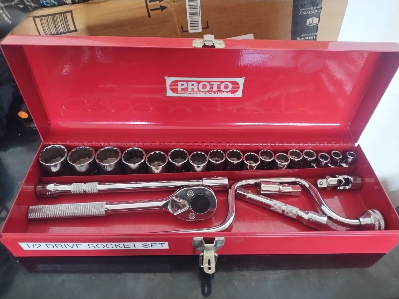 Proto USA 24 Pc 1/2 Socket Set With Metal Case