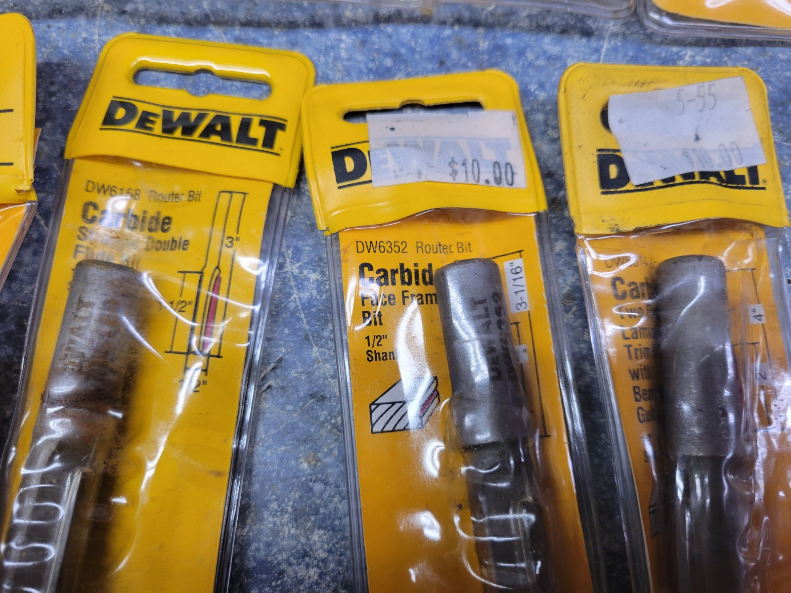 Dewalt USA NOS 22-Piece 3/8″ and 1/2″ Shank High Quality Carbide Router Bit Lot