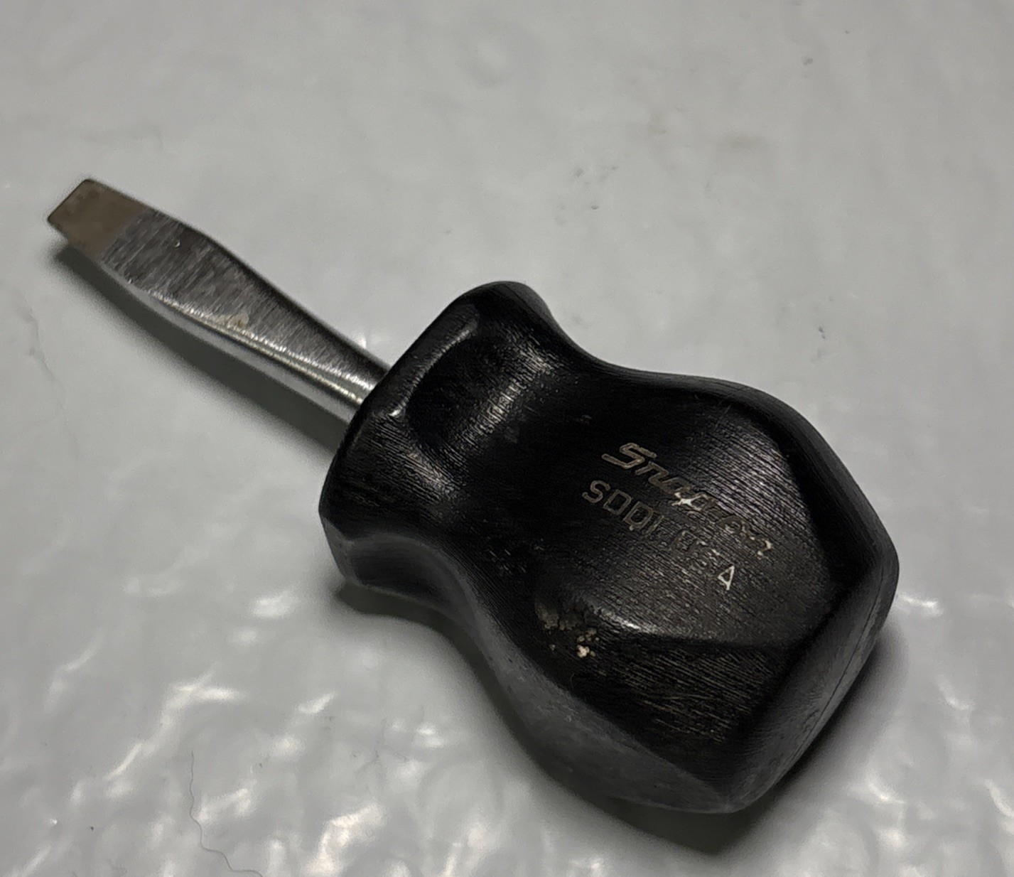 Snap On Flat Tip Stubby Hard Black Handle Grip Screwdriver SDD1 1/4» tip
