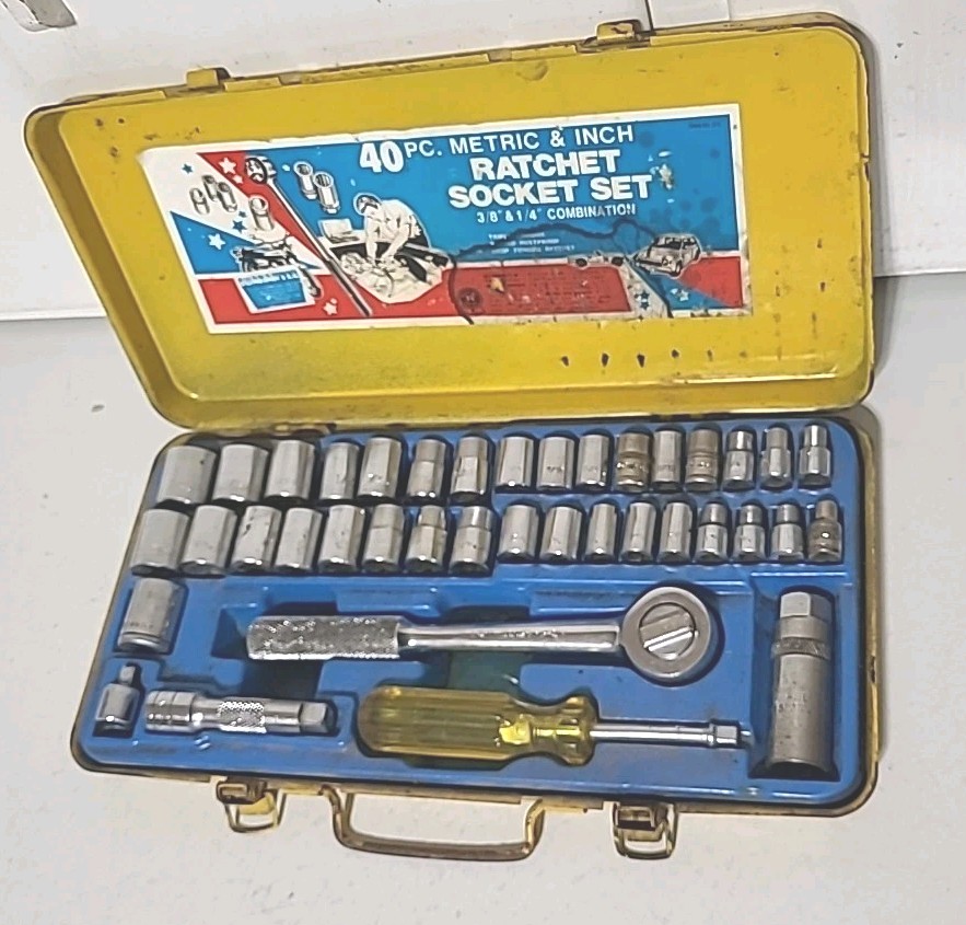 Royal Tools 40 Piece SAE & Metric Ratchet Socket Vtg Tool Set No 275 & S-K TOOL