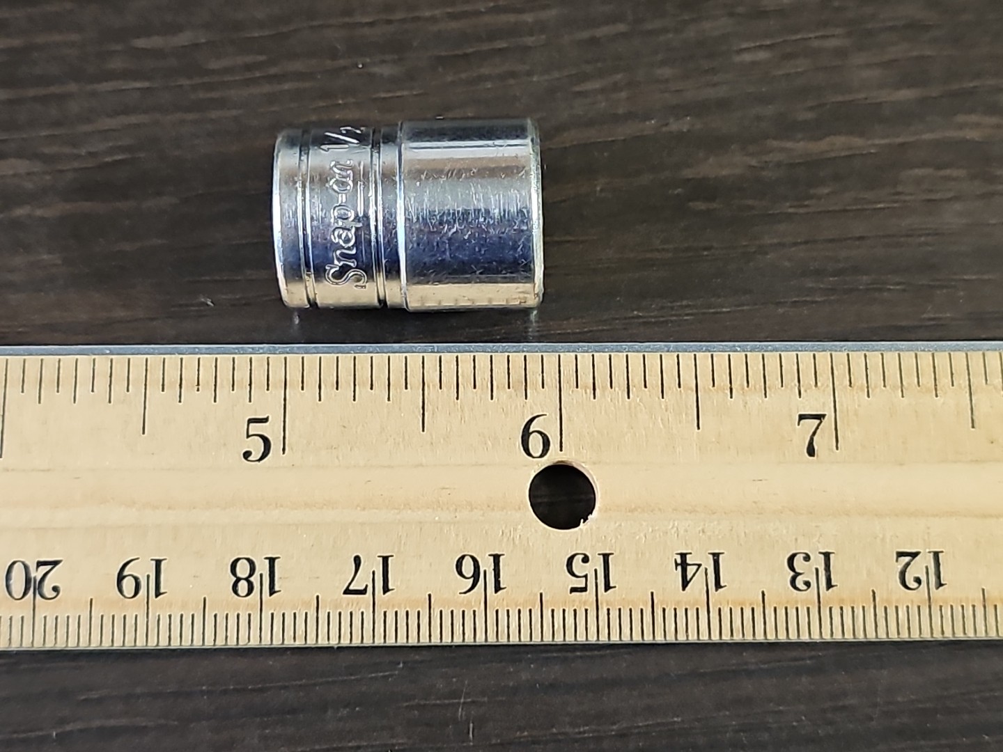 Snap-on Tools F-161 1/2” SAE Chrome 3/8″ Drive 12-Point Chrome Socket USA