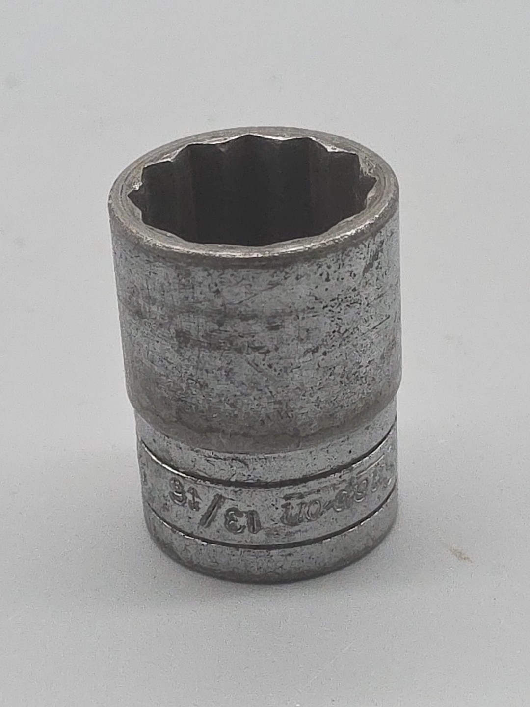 Snap-on Tools SW261 1/2″ Drive 13/16″ 12 Point Shallow Socket USA