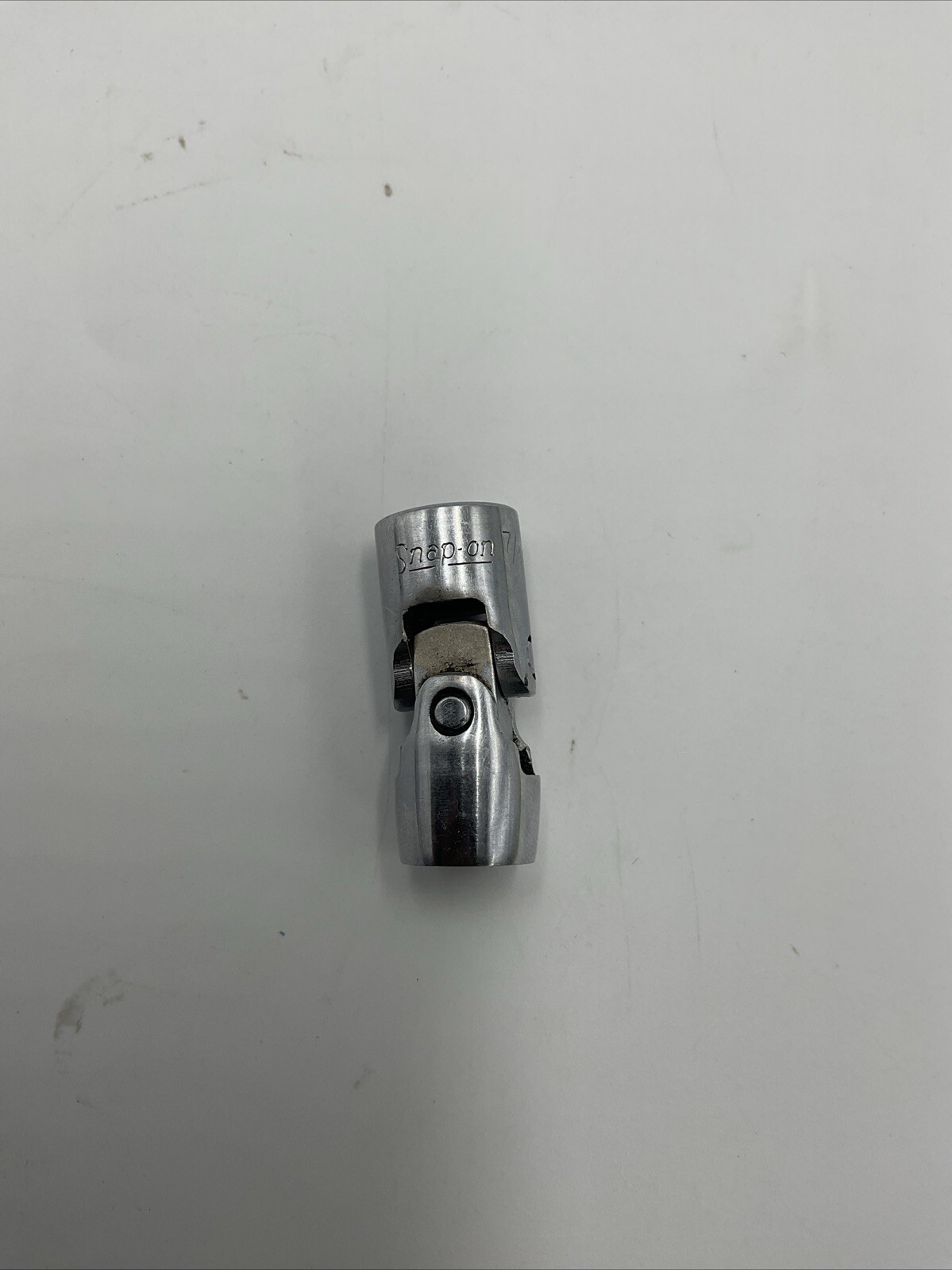 Snap-on 3/8″ Drive 12 Point 7/16” Shallow Swivel Socket SAE FVU14 USA !!! S1