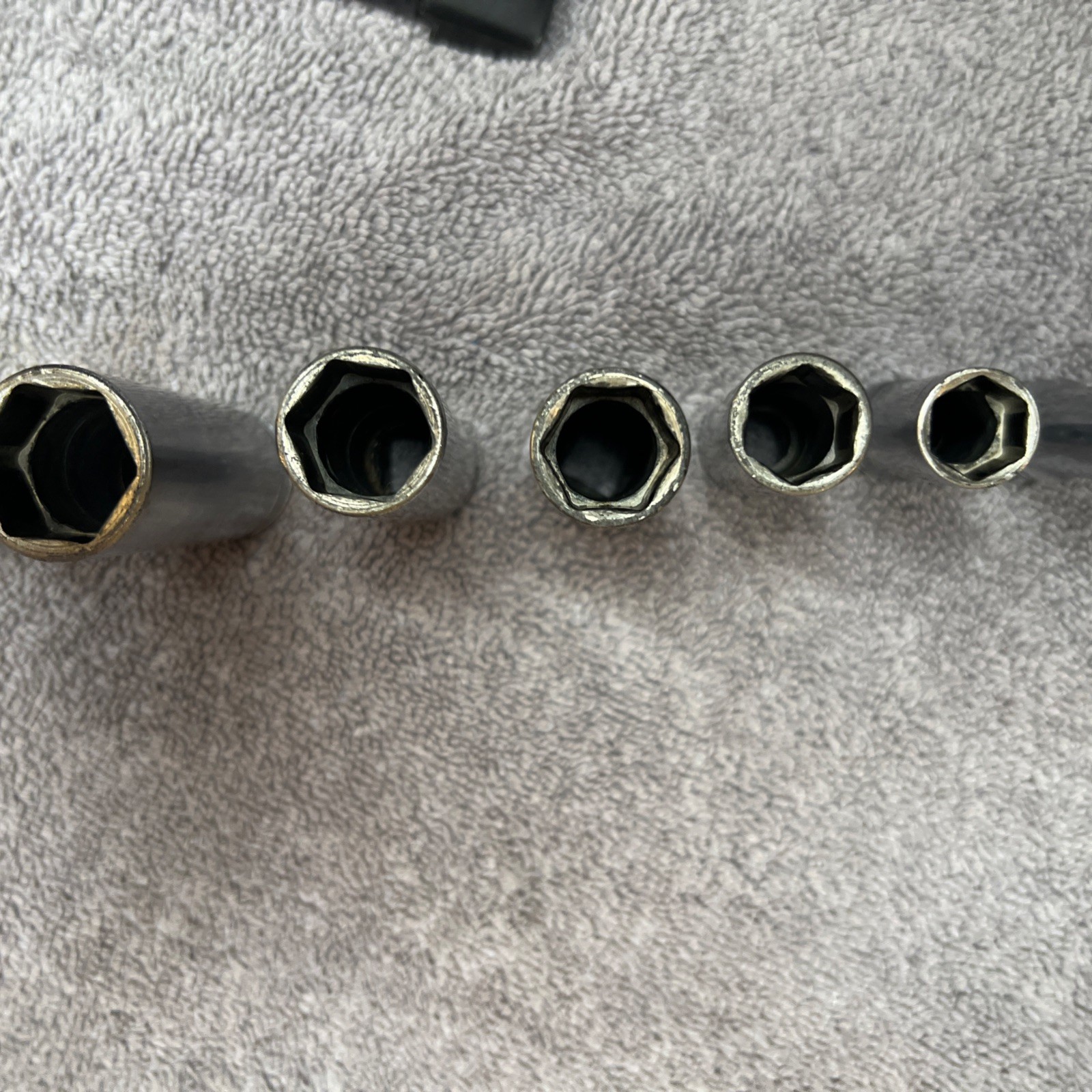 Snap-on 11 pc 3/8″ Drive SAE 6 Point Deep Socket Set 1/4” to 7/8” SFS Series